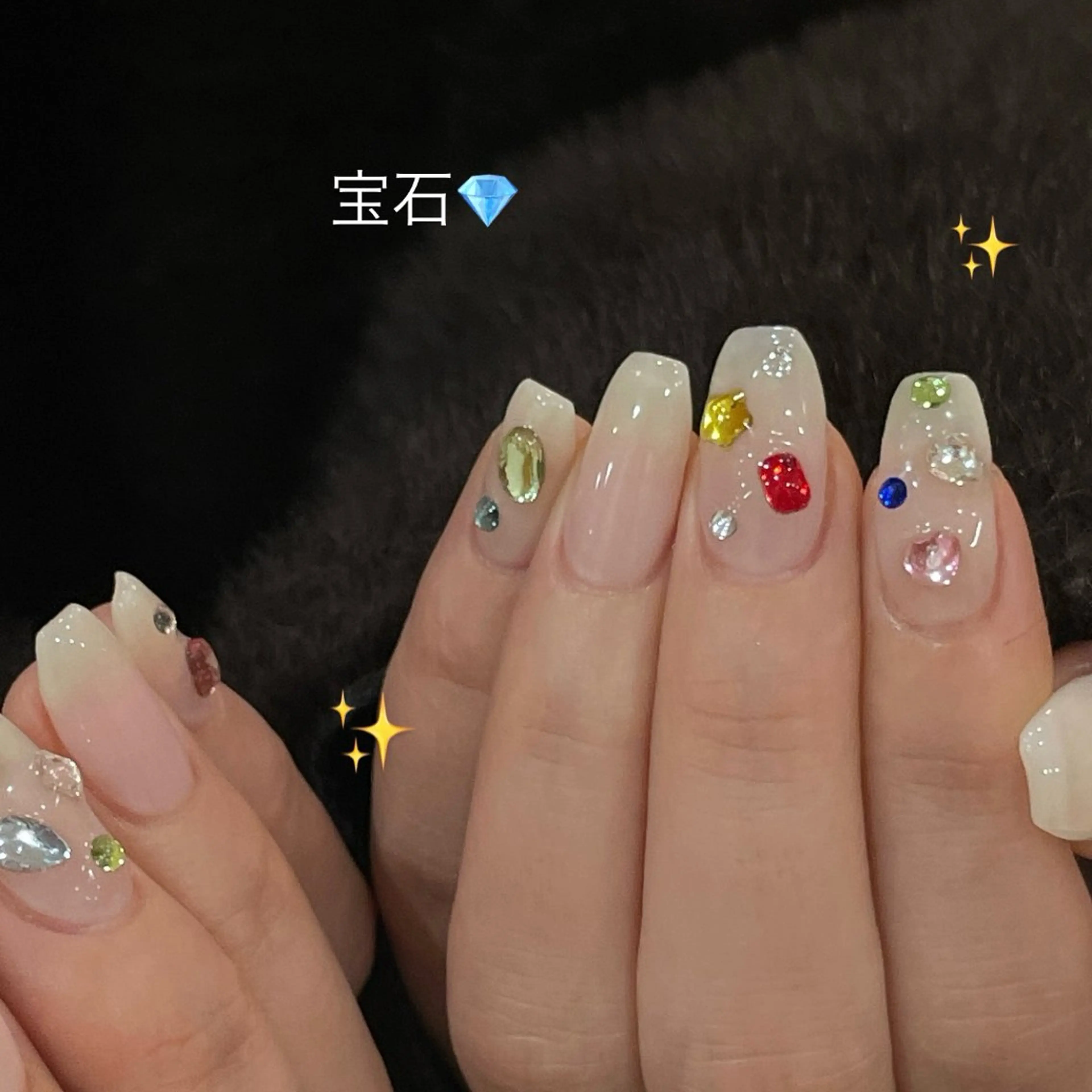 ネイル ホワイト ハンドネイル you (ユウ)のネイルデザイン