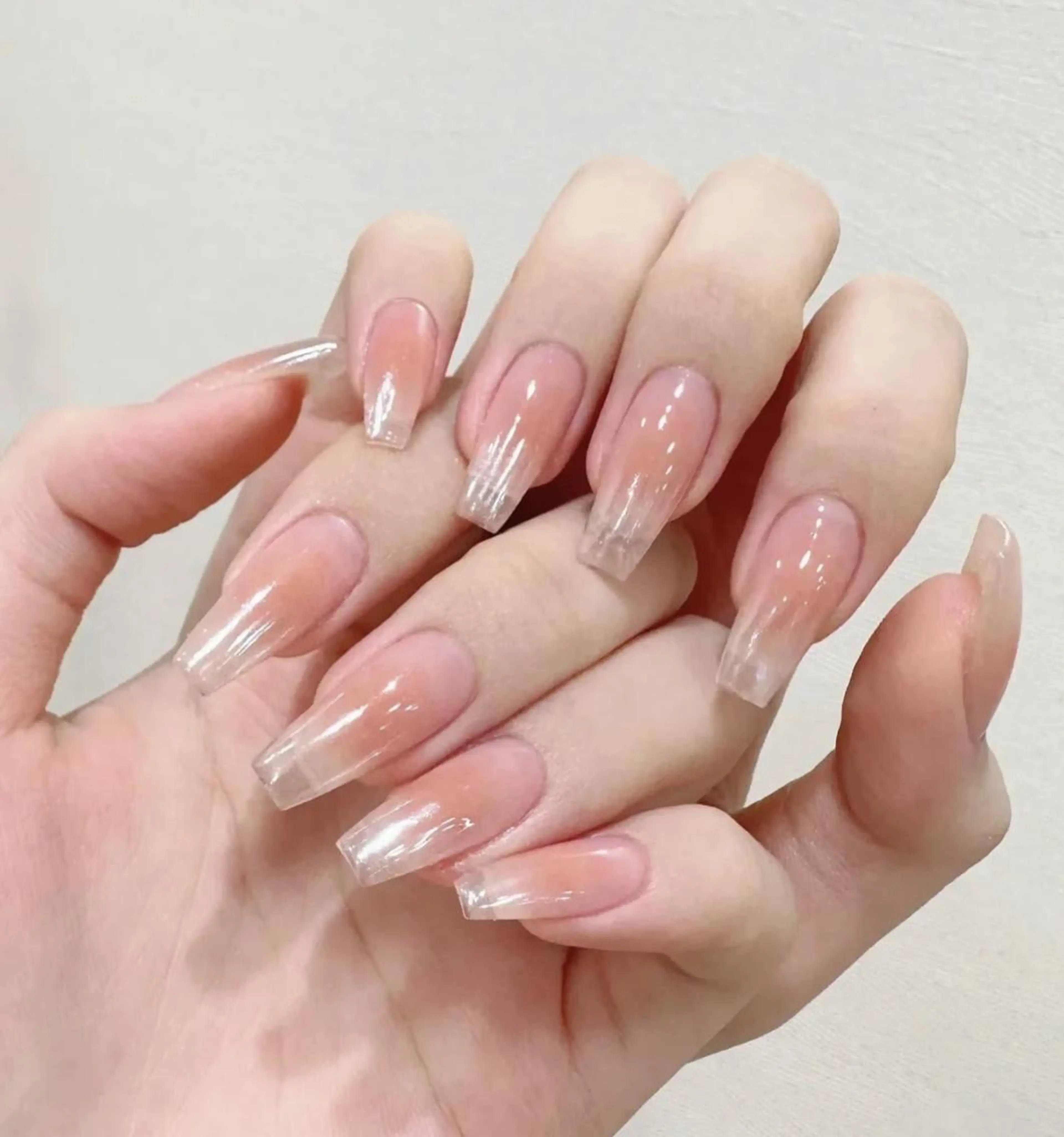 ネイル アートネイル 長さ出し ネイルチップ Queens ciciのネイルデザイン