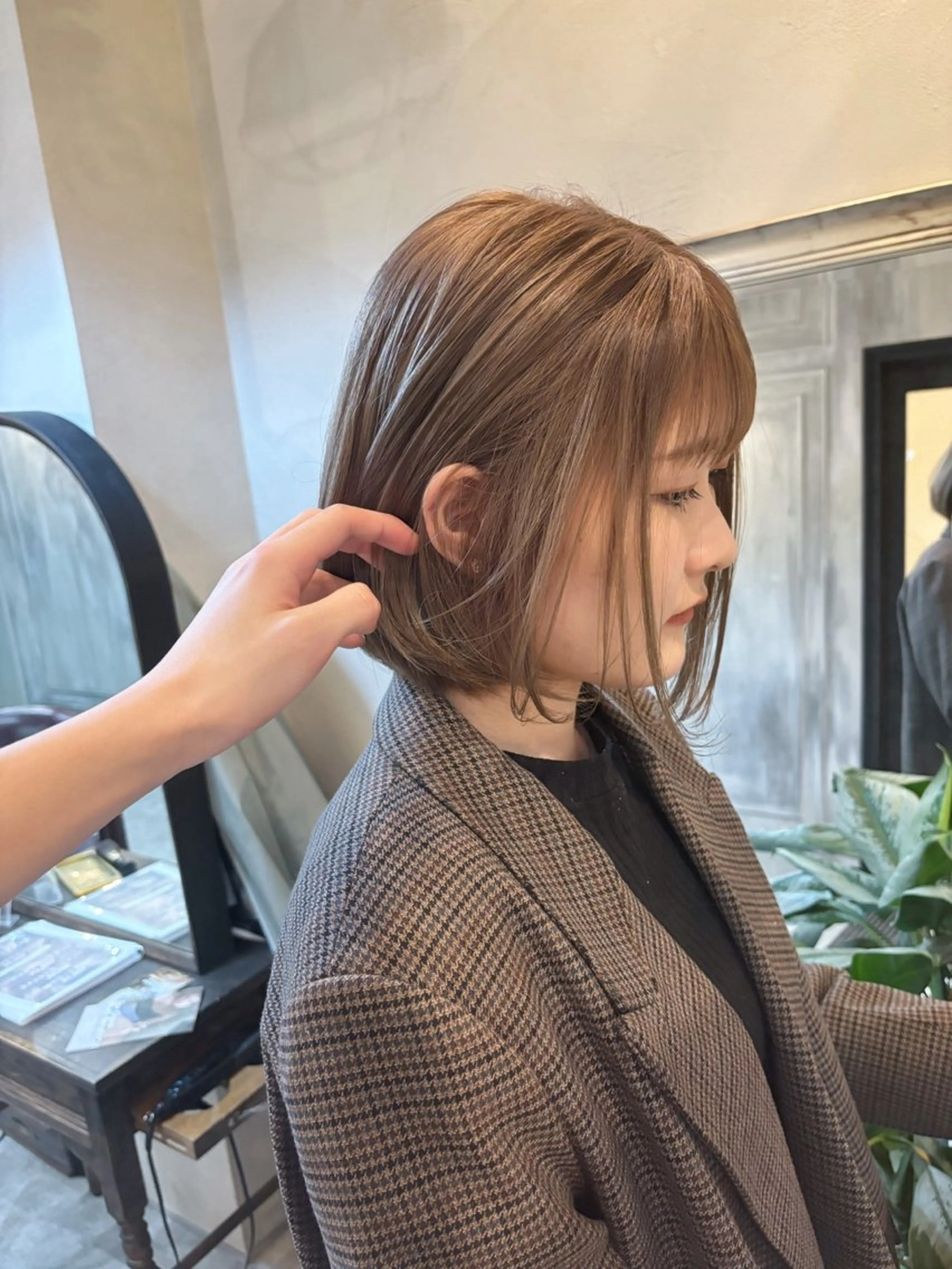 ショート カラー ベージュカラー 透明感カラー デザインパーマ 藤田和樹のヘアスタイル