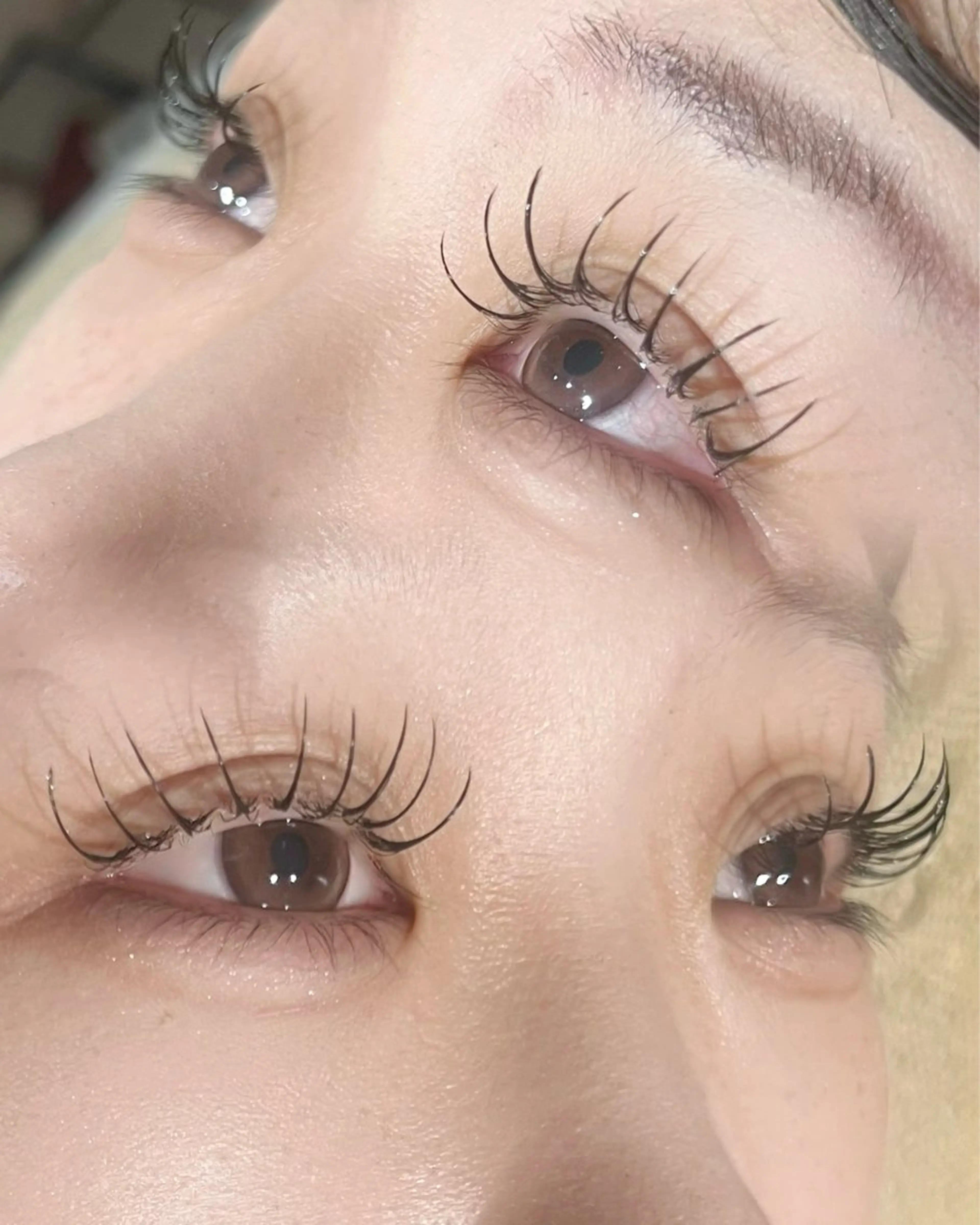 マツエク・マツパ dew. eyelash salon所属・Yoshioka Akariの眉毛・アイブロウイメージ