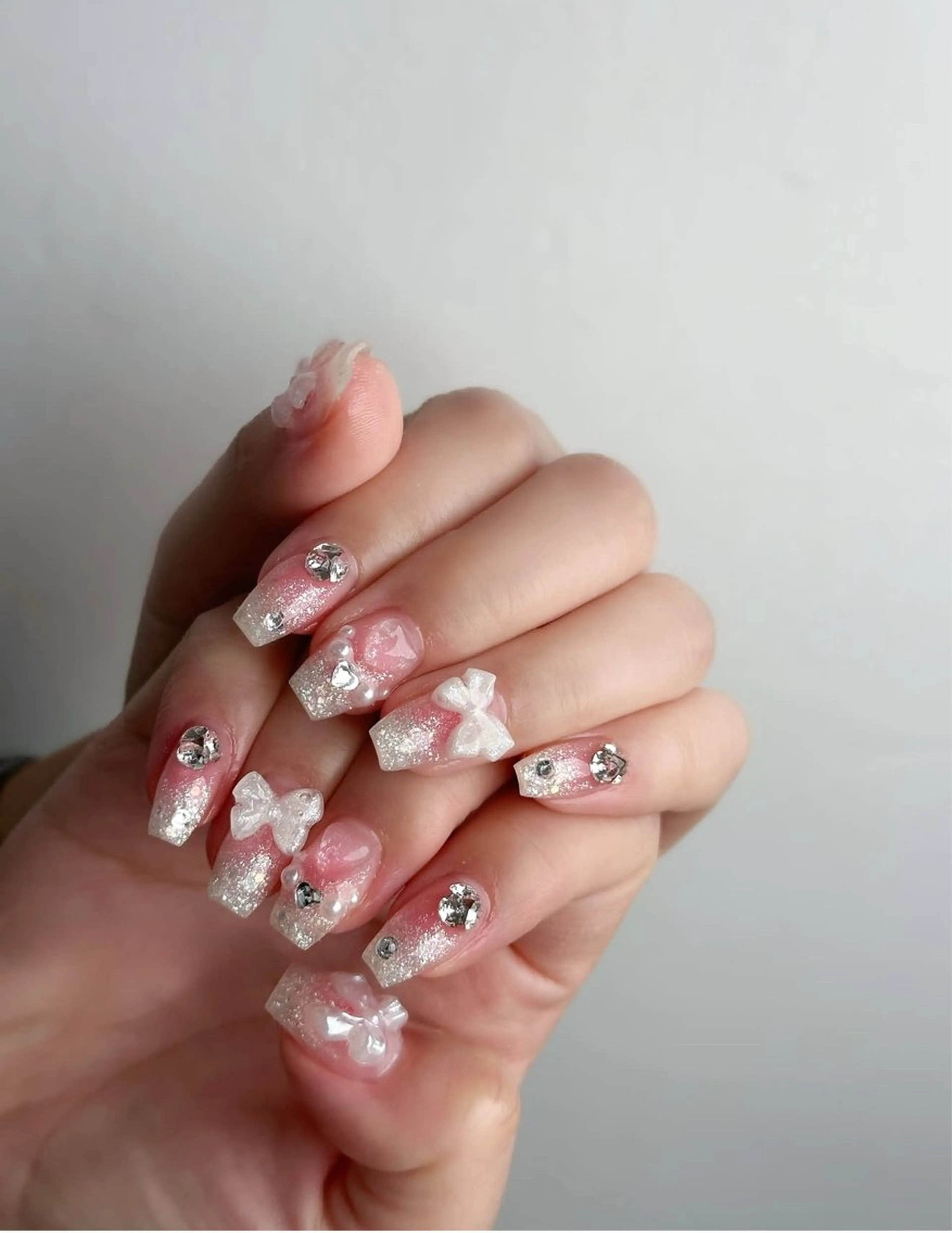 ネイル アニマル柄 オーロラネイル チークネイル フラッシュネイル ジェルネイル ハンドネイル Lyna 池袋のネイルデザイン