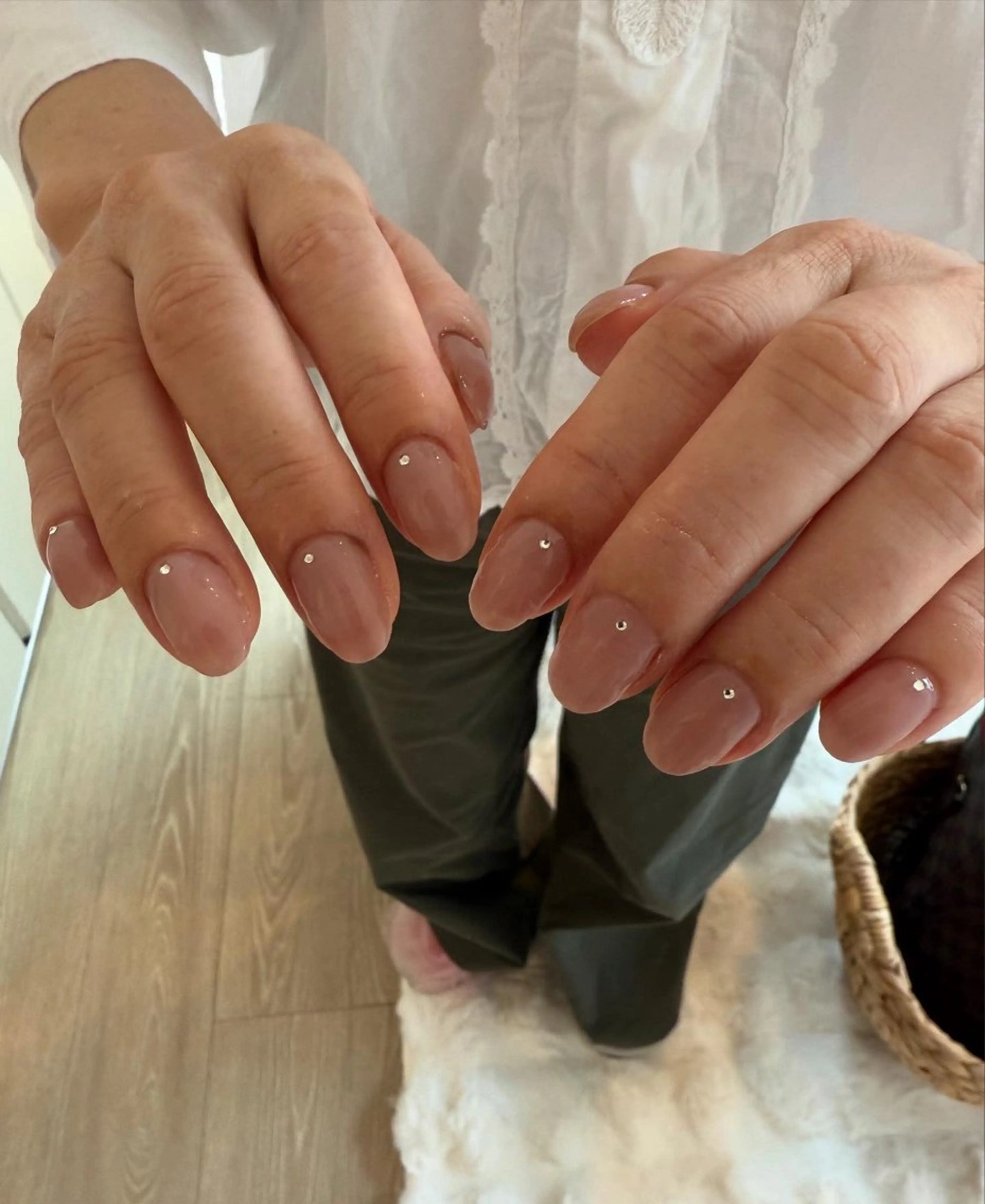 ネイル マグネットネイル ピンク シンプルネイル ホワイト nail salon Estelleのネイルデザイン
