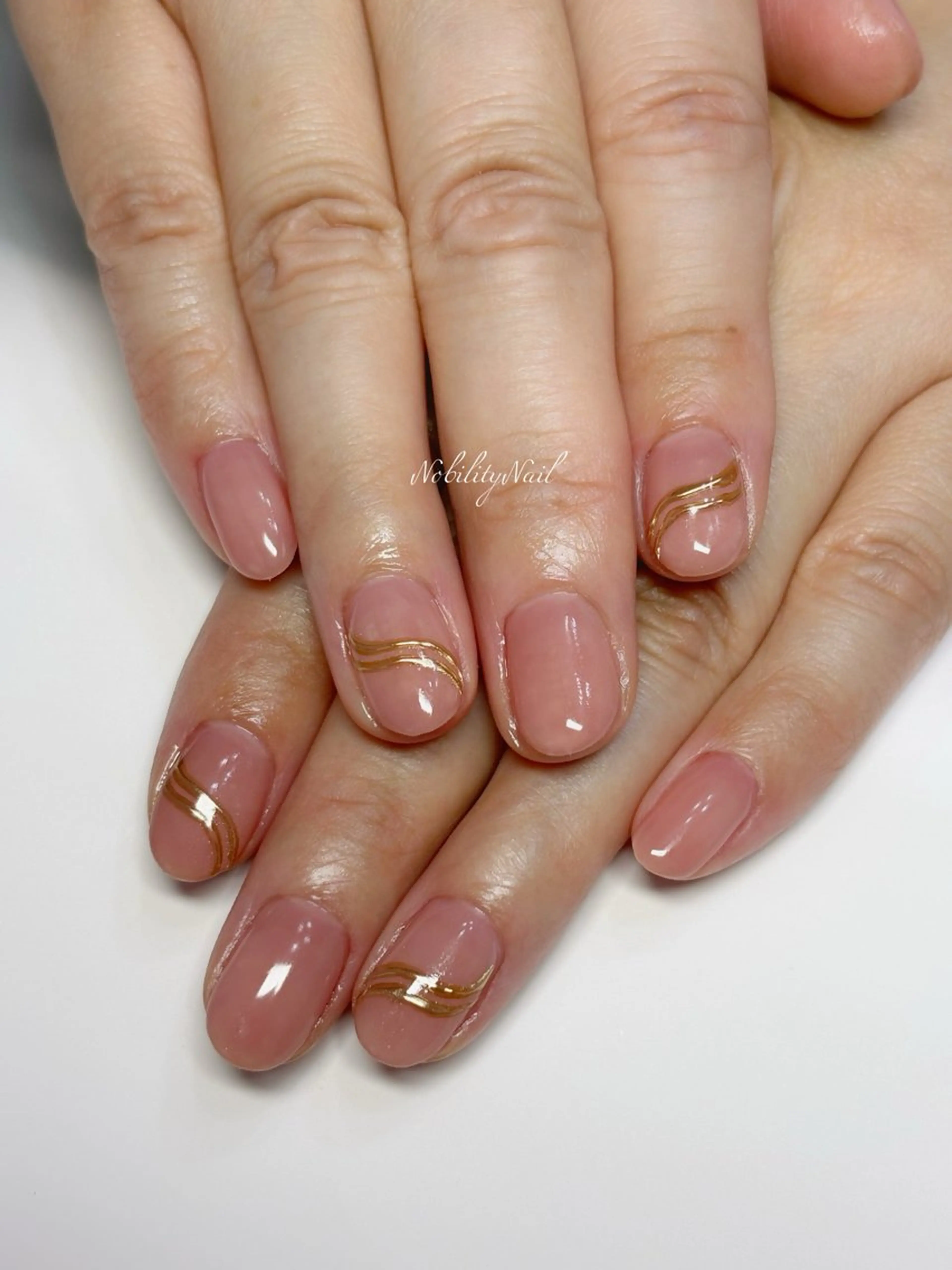 ネイル アートネイル ミラーネイル ネイルサロンNobilityNail所属・風口 麻由子のネイルデザイン