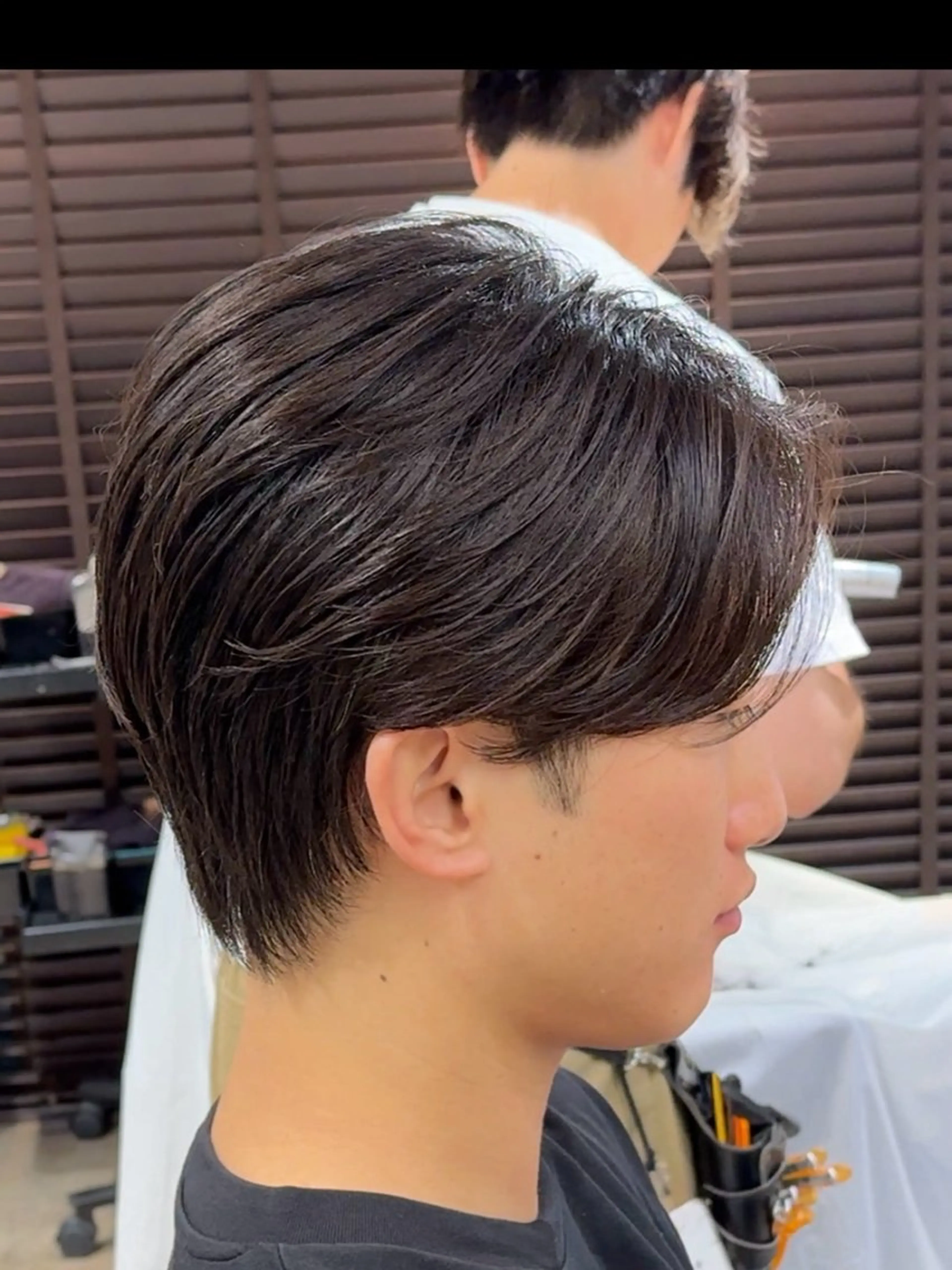 ショート メンズ 縮毛矯正 カット トリートメント ヘアセット サロンズ内B区画所属・新宿メンズ専門 メンズパーマ特化のヘアスタイル
