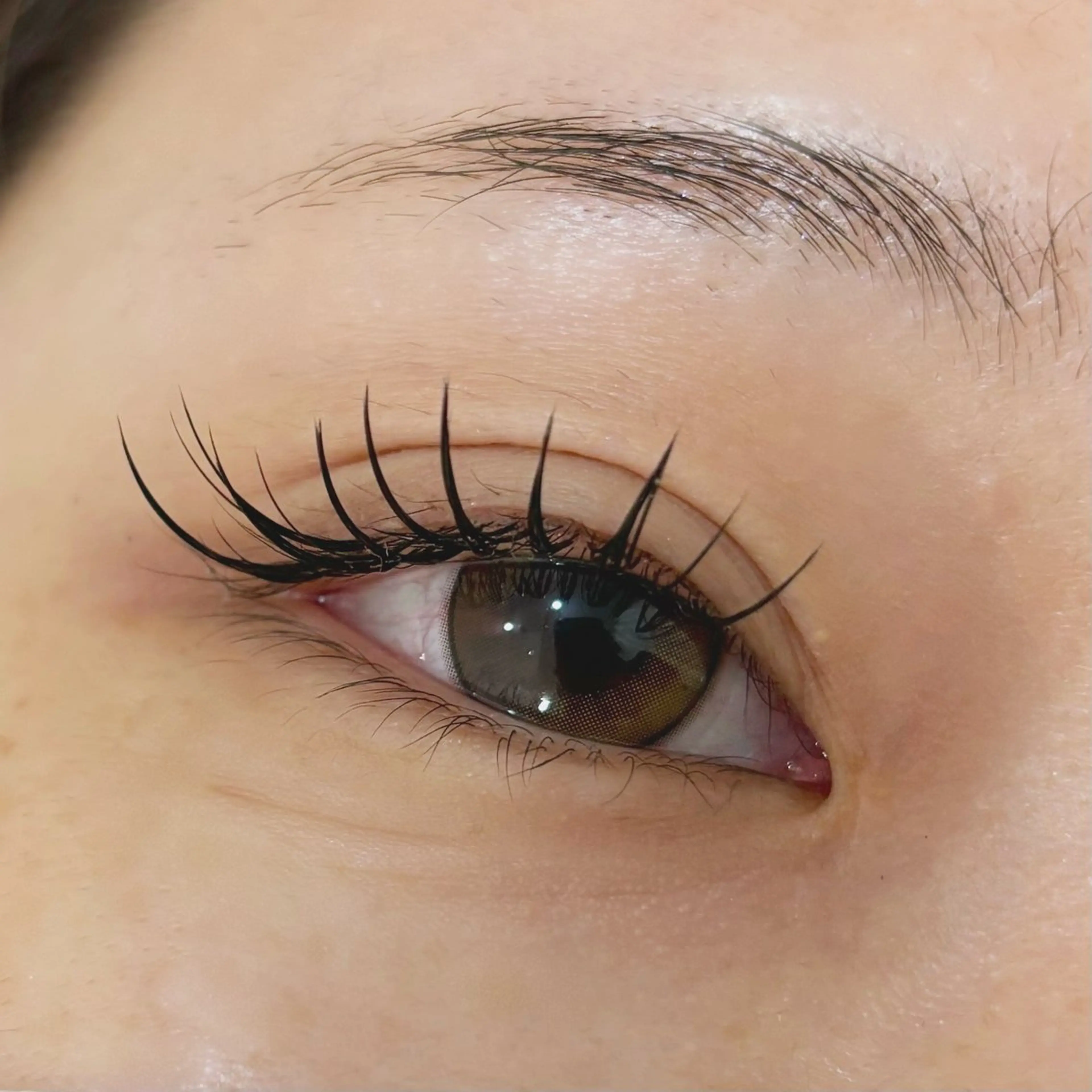 マツエク・マツパ フラットラッシュ 韓国風マツエク 目尻長め セクシー ELRe RIKOのマツエク・マツパデザイン