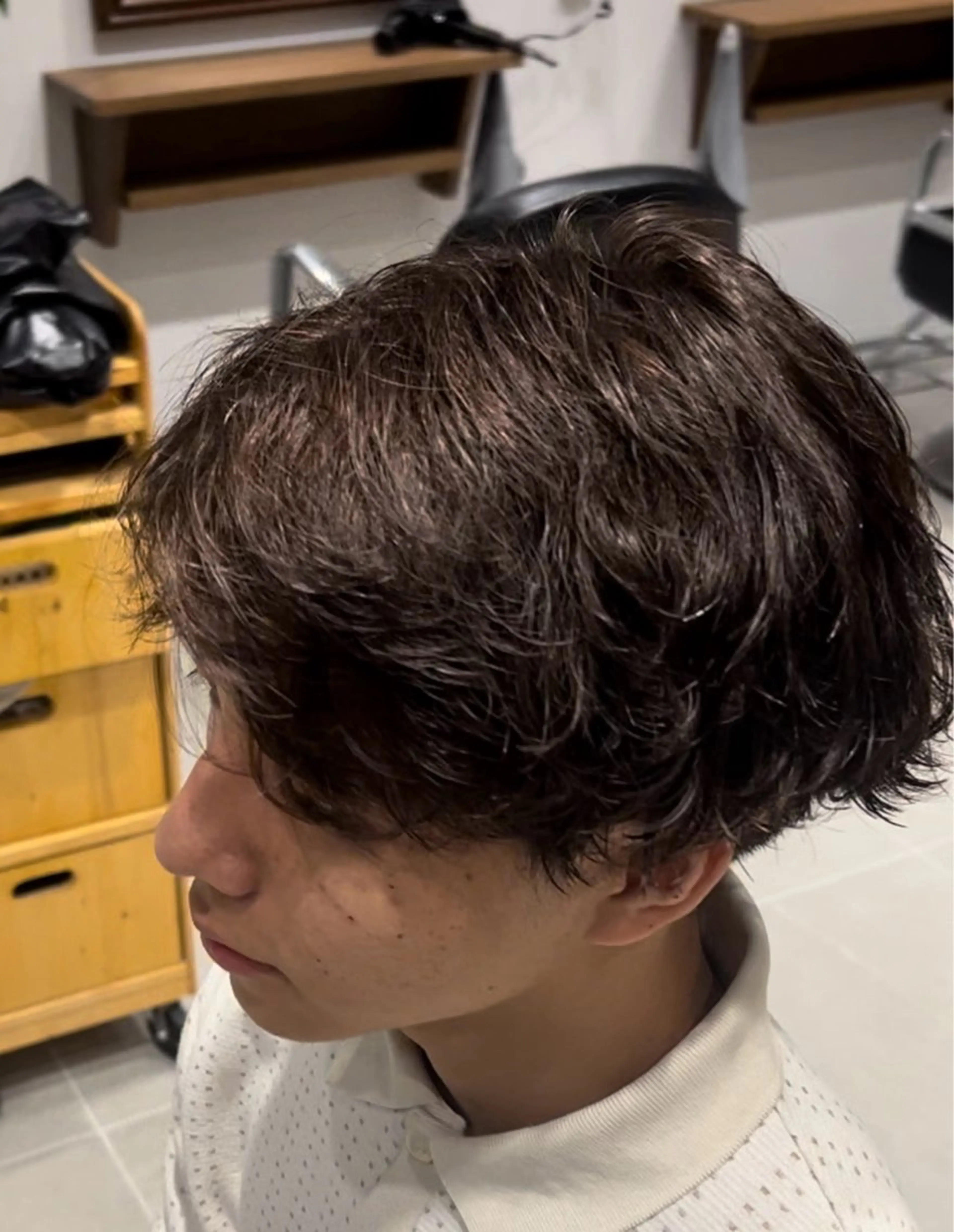 ショート カラー メンズ メンズブリーチ ブリーチ 與那嶺 紘のヘアスタイル