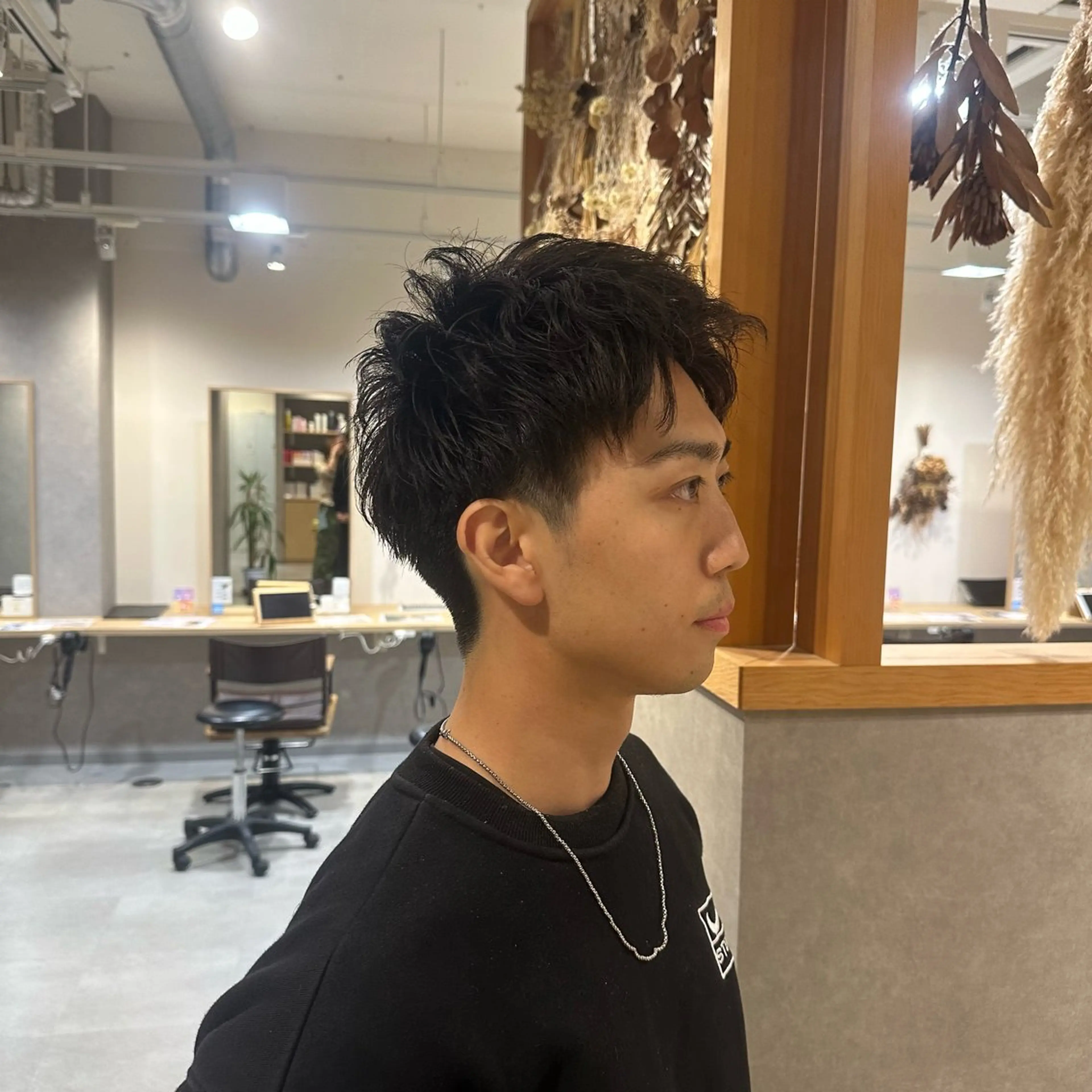 メンズ 刈り上げ カット 松尾 麗実のヘアスタイル