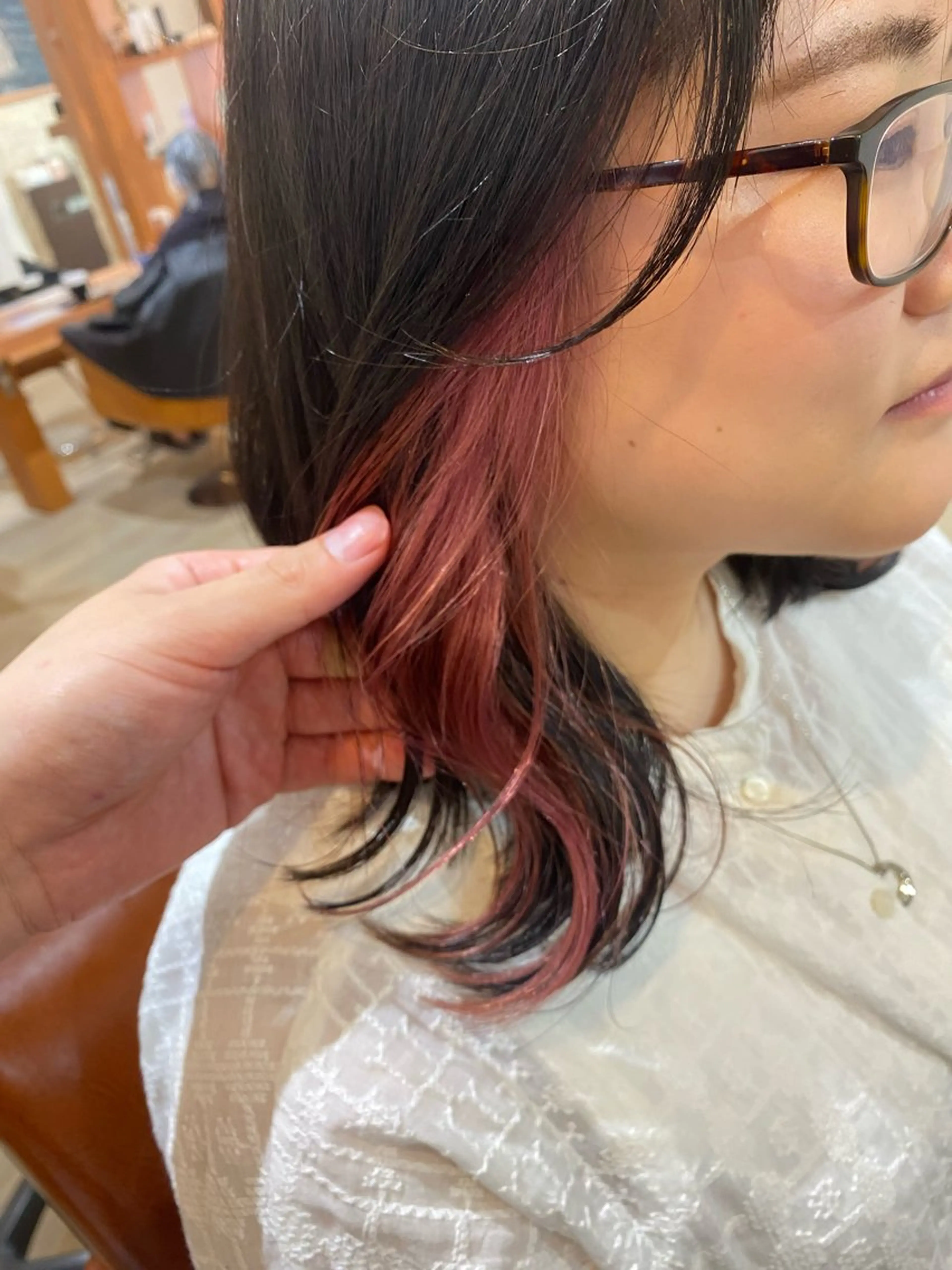 ミディアム カラー ラベンダーカラー ピンクカラー ピンクラベンダー ヘアカラー 縮毛矯正とレイヤー /杉村凜汰郎のヘアスタイル