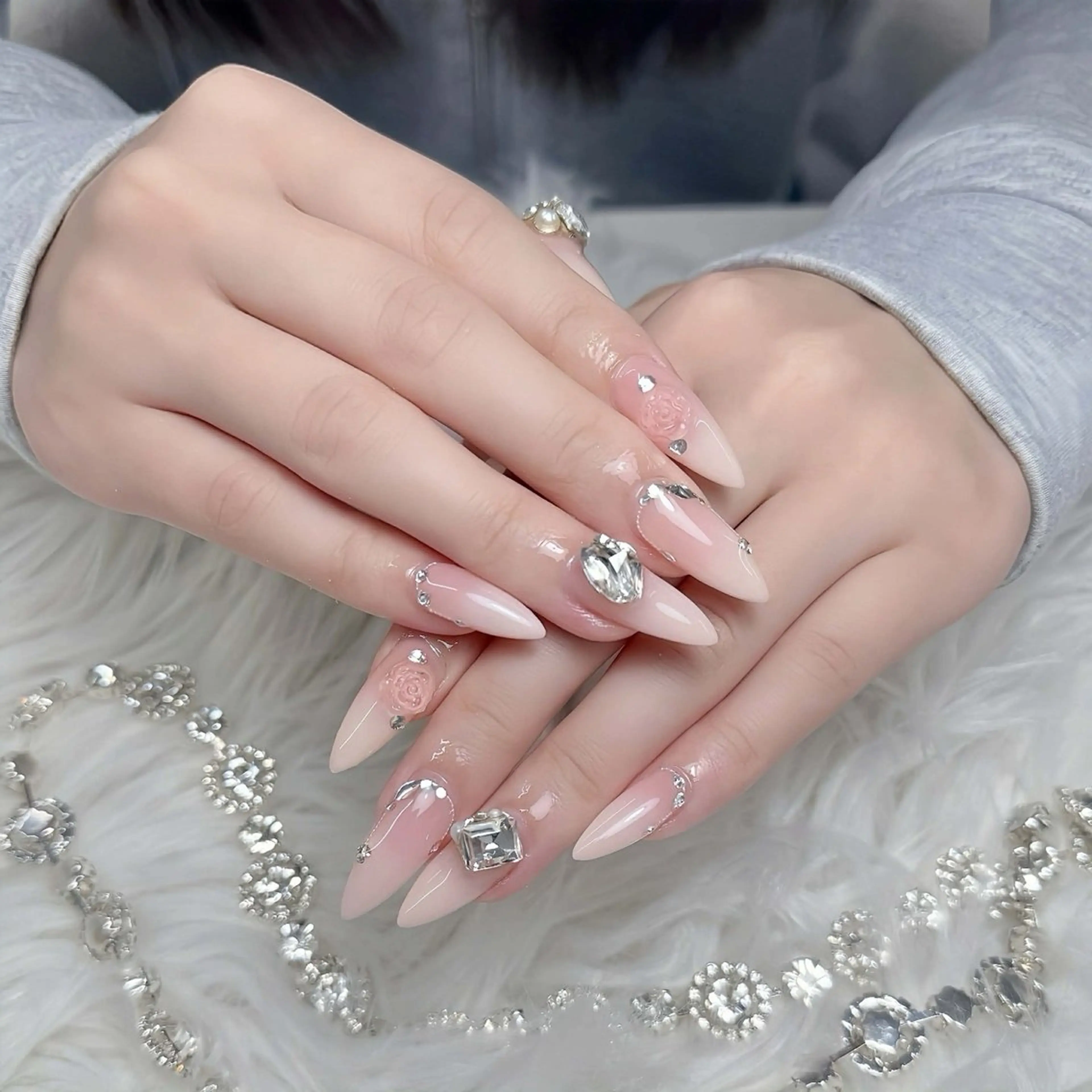 ネイル ハンドネイル ハンドケア Nova Nail Nambaのネイルデザイン