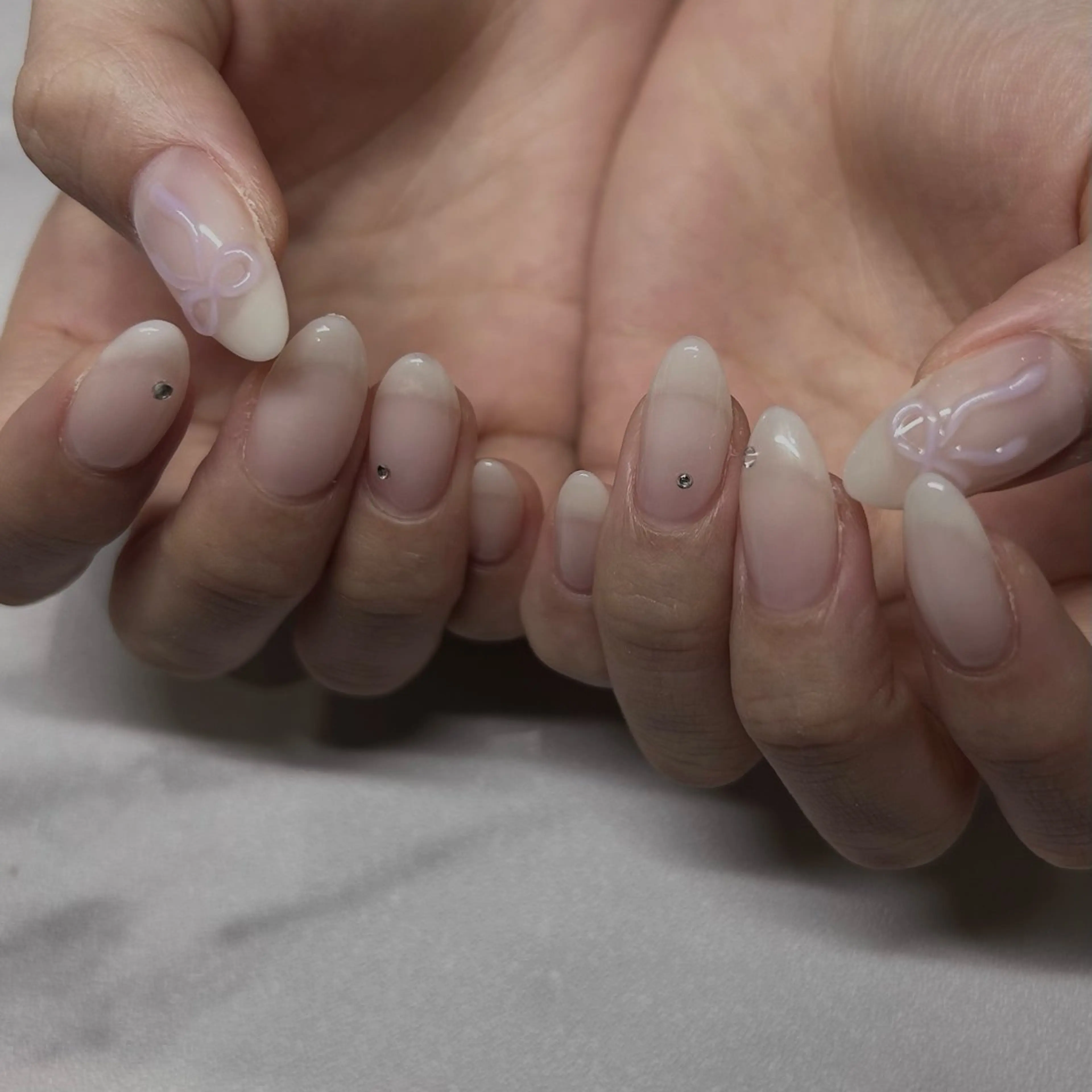 ネイル ハンドネイル mikoto 🎀 韓国ネイルのネイルデザイン