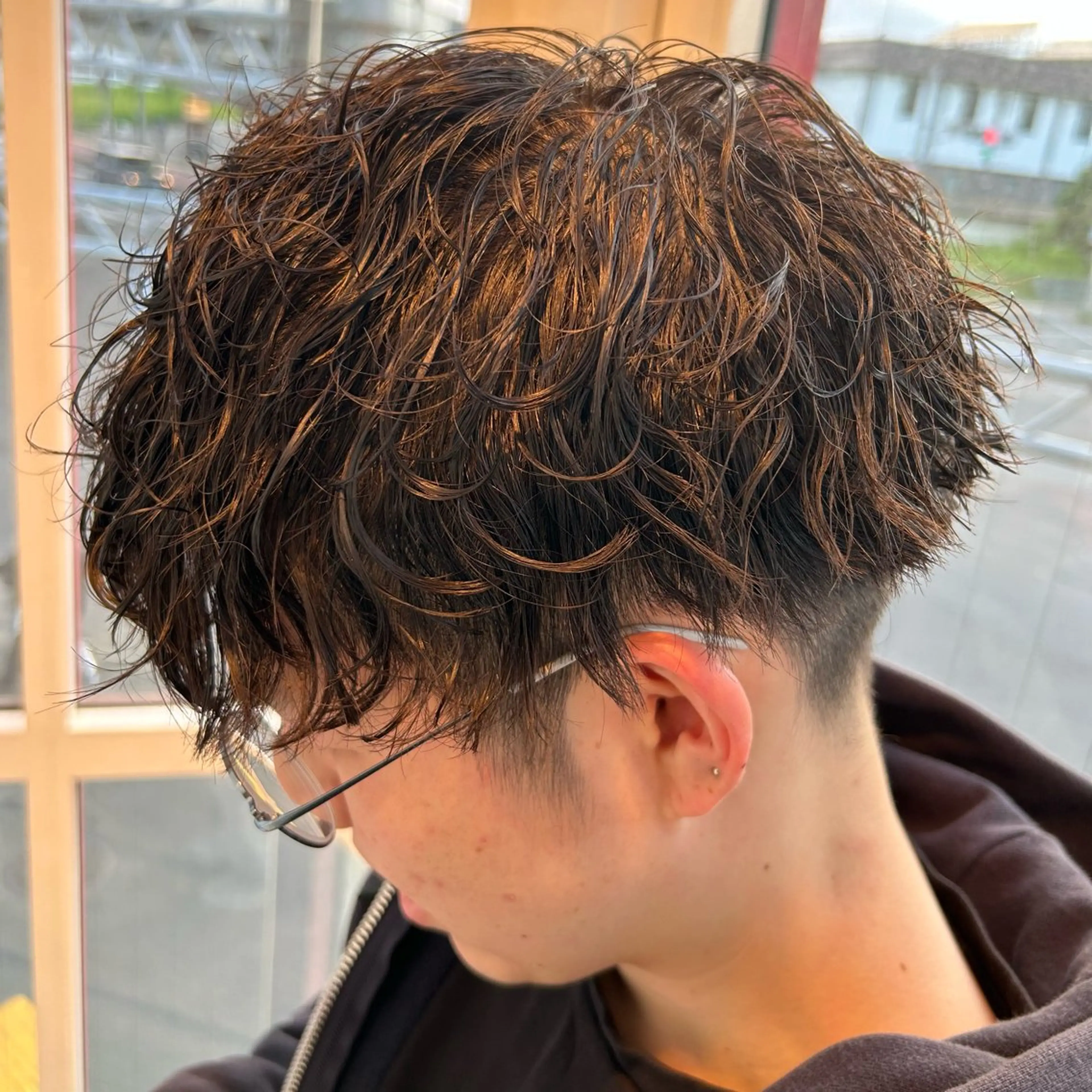 パーマ メンズ フェザーパーマ メンズパーマ 波巻きパーマ カット パーマ トリートメント yori所属・メンズパーマ/メンズ カット/たばたよしきのヘアスタイル