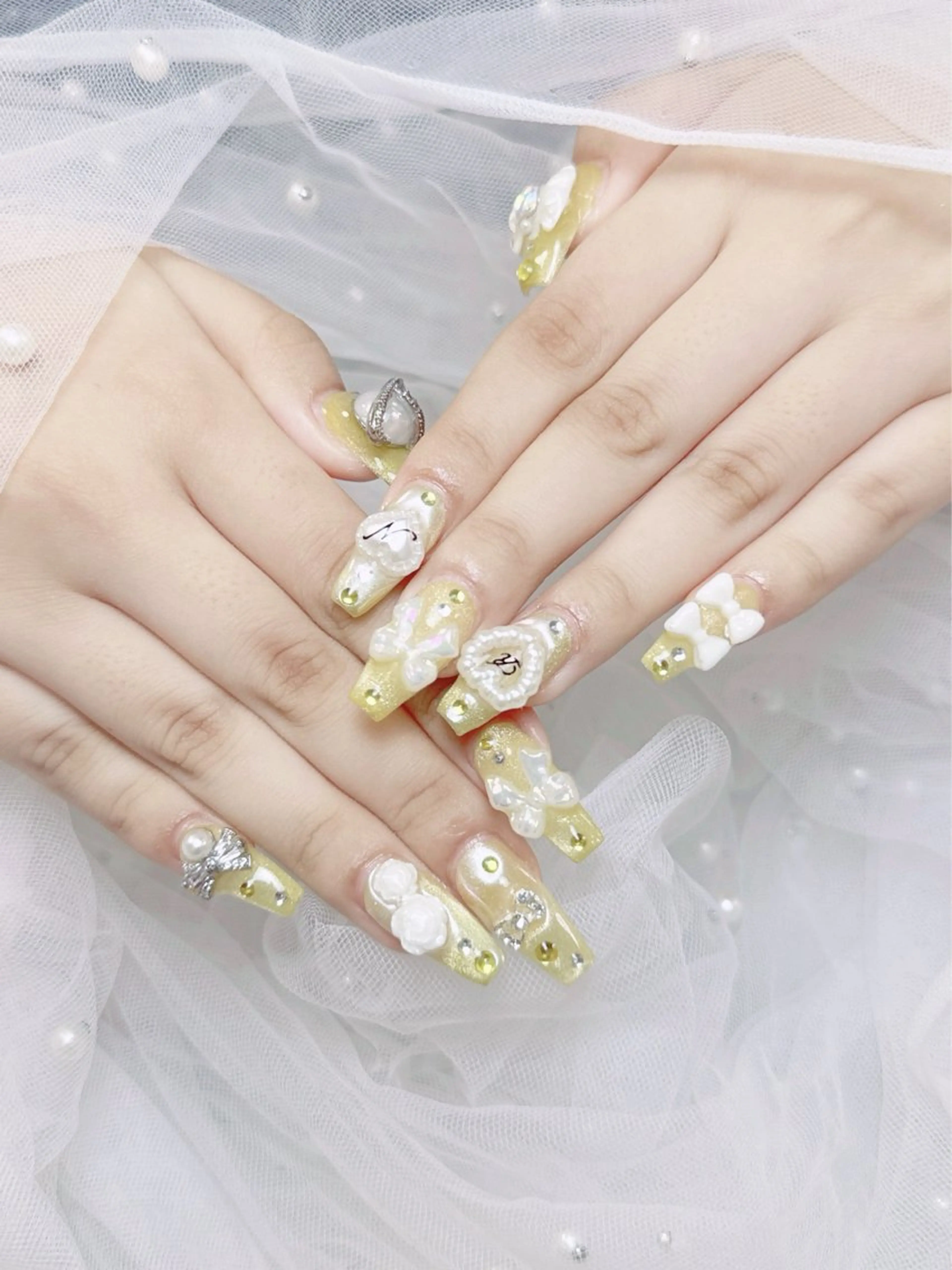 ネイル フレンチネイル ジェルネイル ハート 韓国ネイル マグネットネイル ハンドネイル ネイルサロン lotusのネイルデザイン