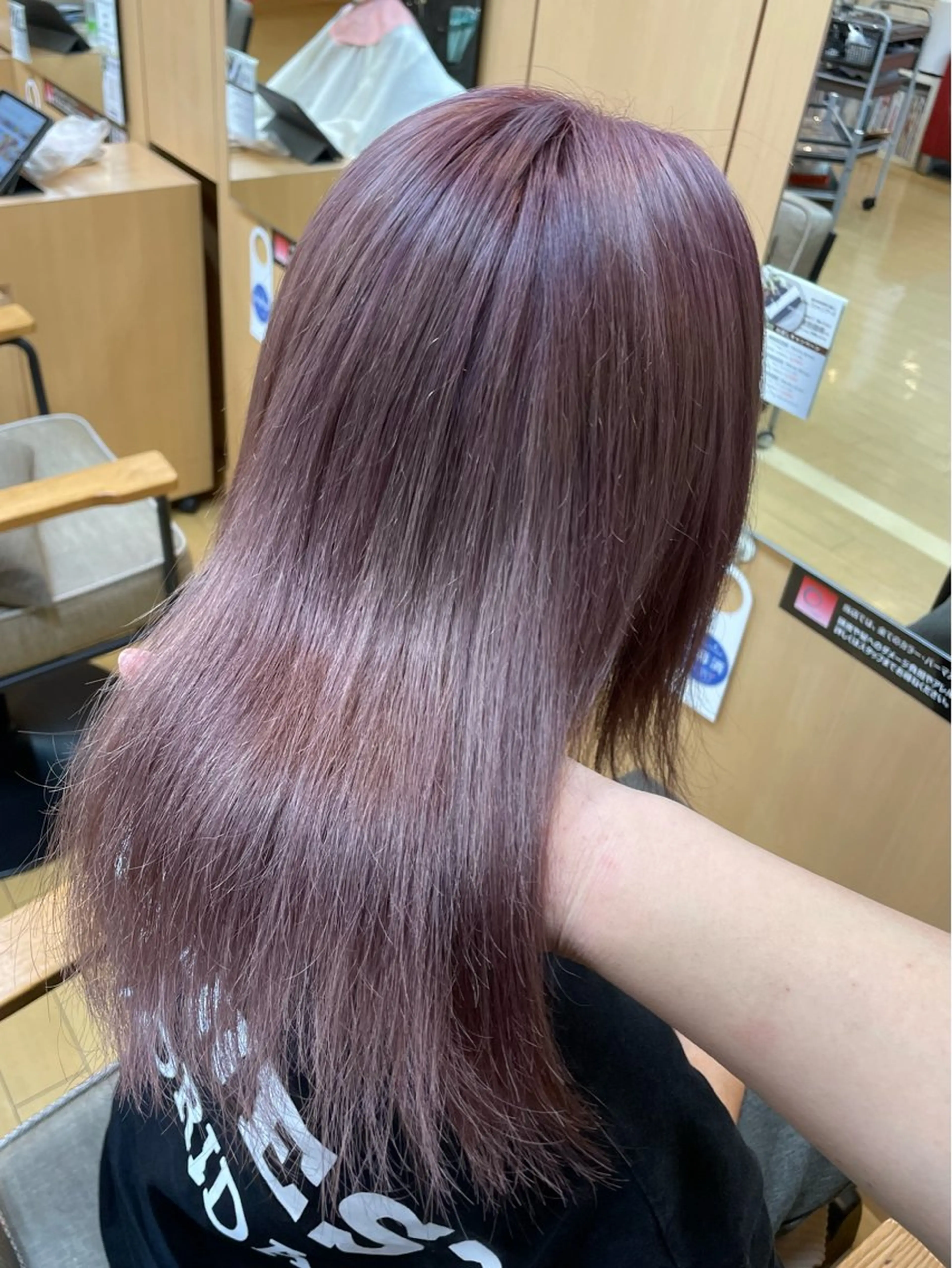 ミディアム カラー ブリーチ 透明感カラー ラベンダーカラー ラベンダーピンク ピンクカラー 髪質改善・韓国ヘア 🤍中西麻友🤍のヘアスタイル