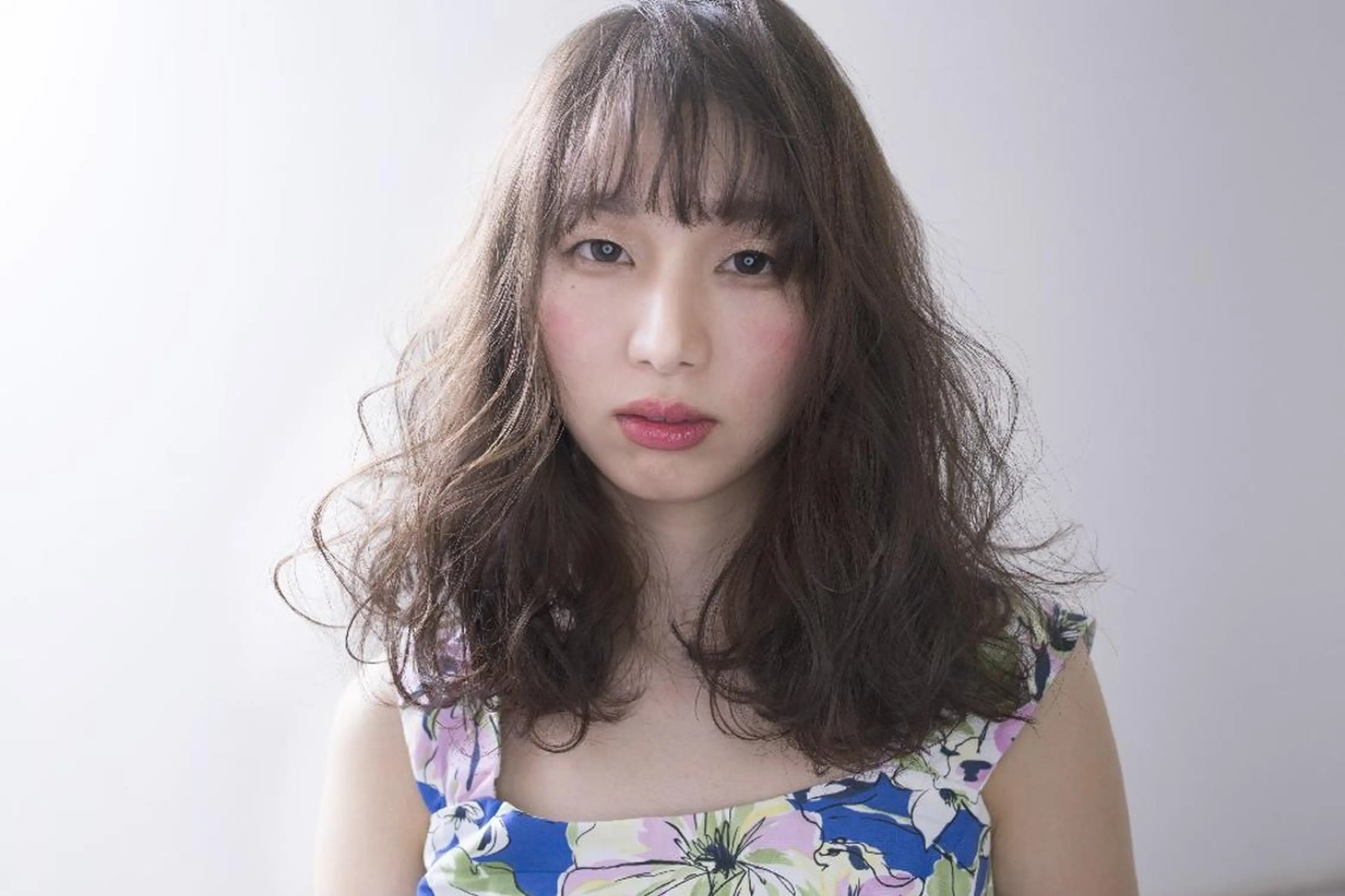 ミディアム パーマ カラー belta 姫路山吹 カラーモデル募集のヘアスタイル