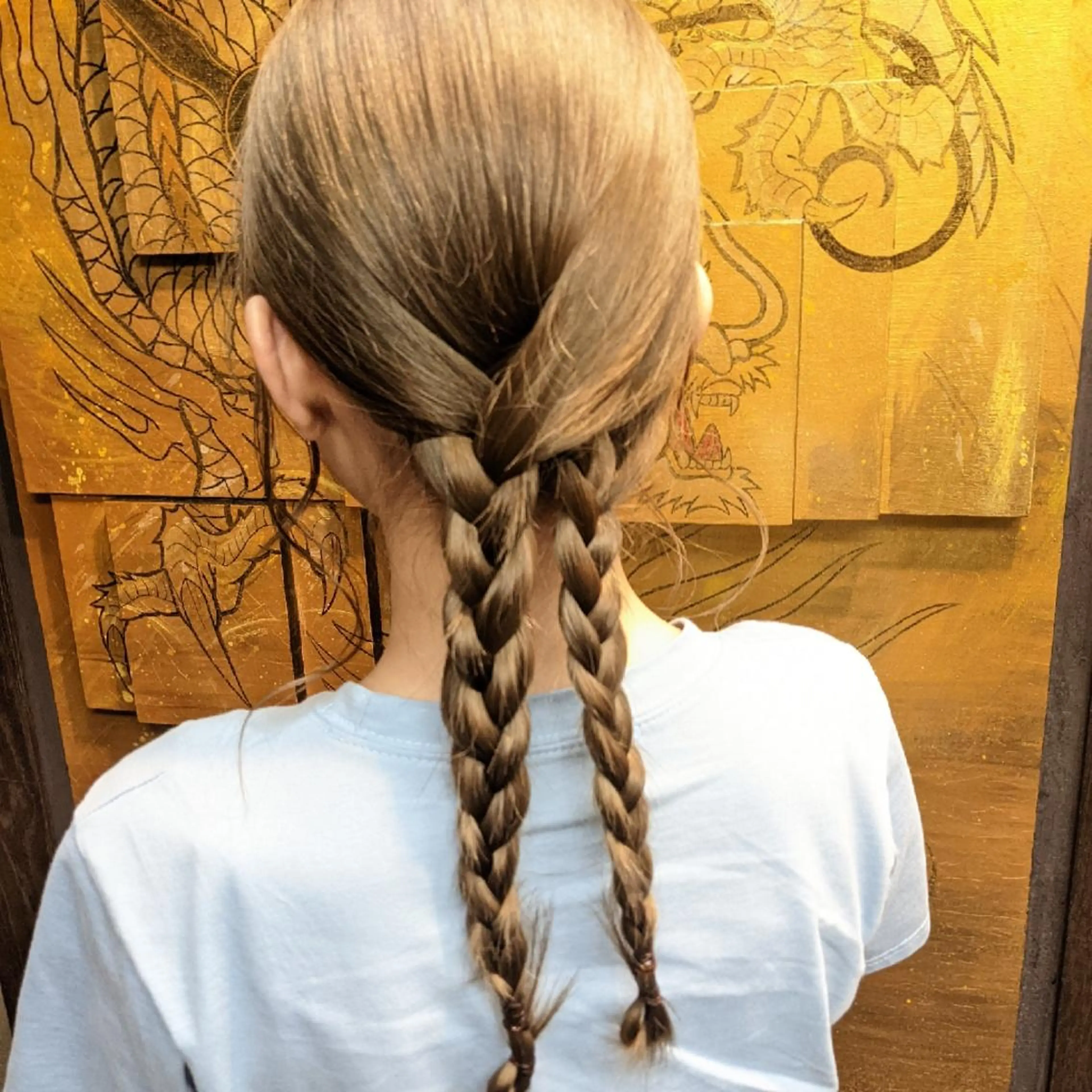 ロング カラー fuwat所属・秋葉原でカラーする なら🐉ちぇーたんのヘアスタイル