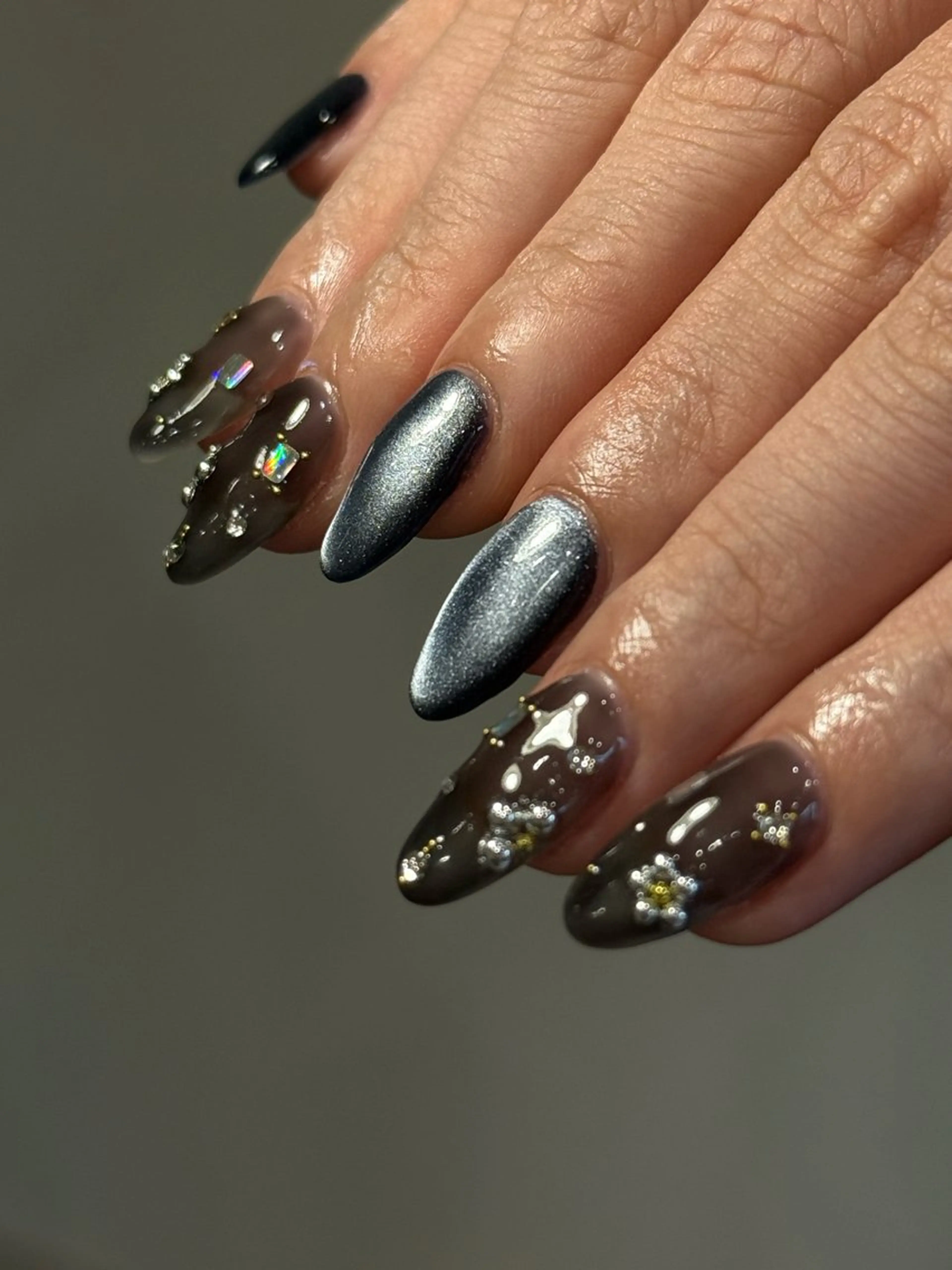 ネイル neouv所属・NEOUV_ mikuのネイルデザイン