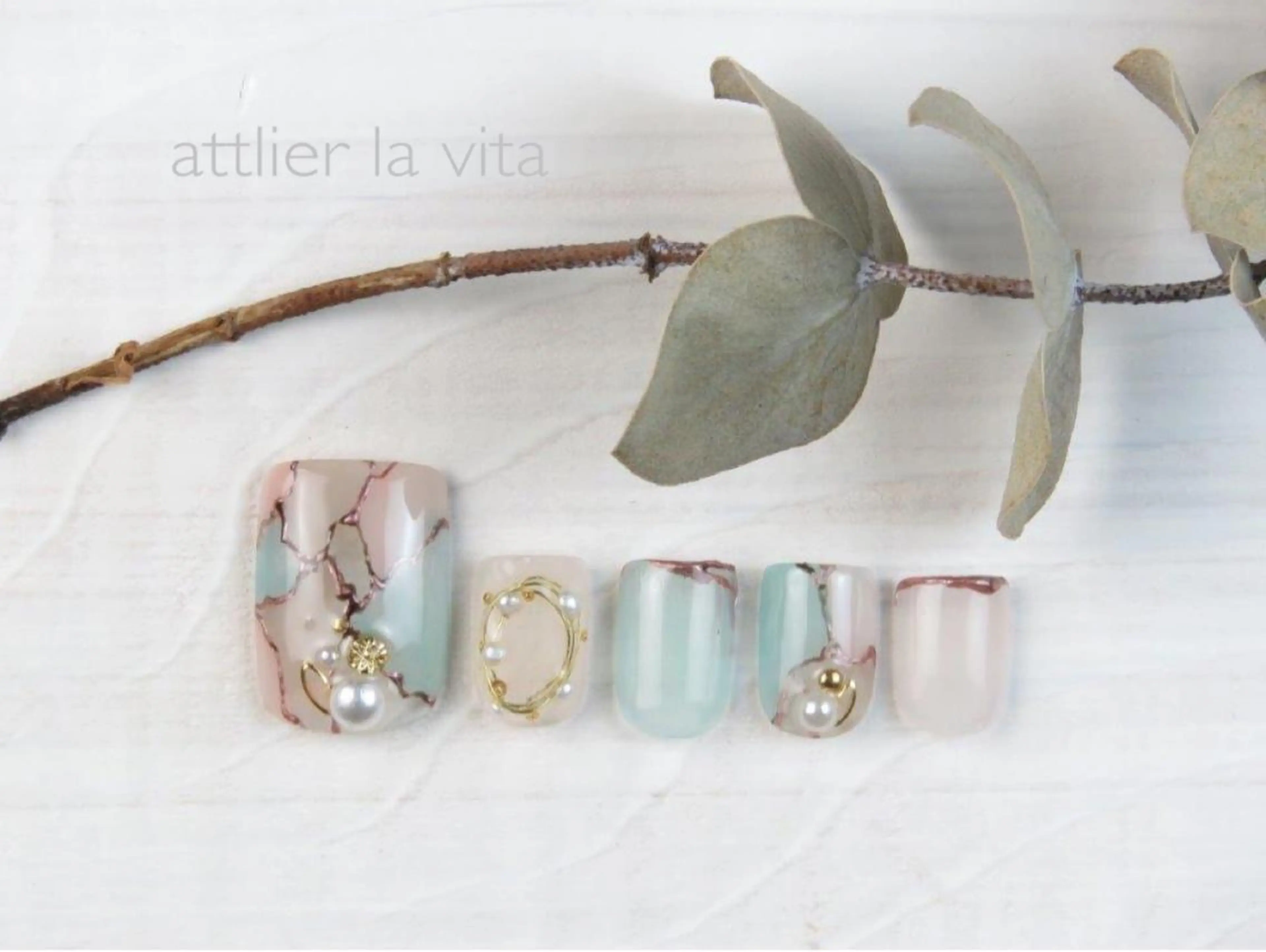 ネイル フットネイル atelier la vita所属・lavita. mimuraのネイルデザイン