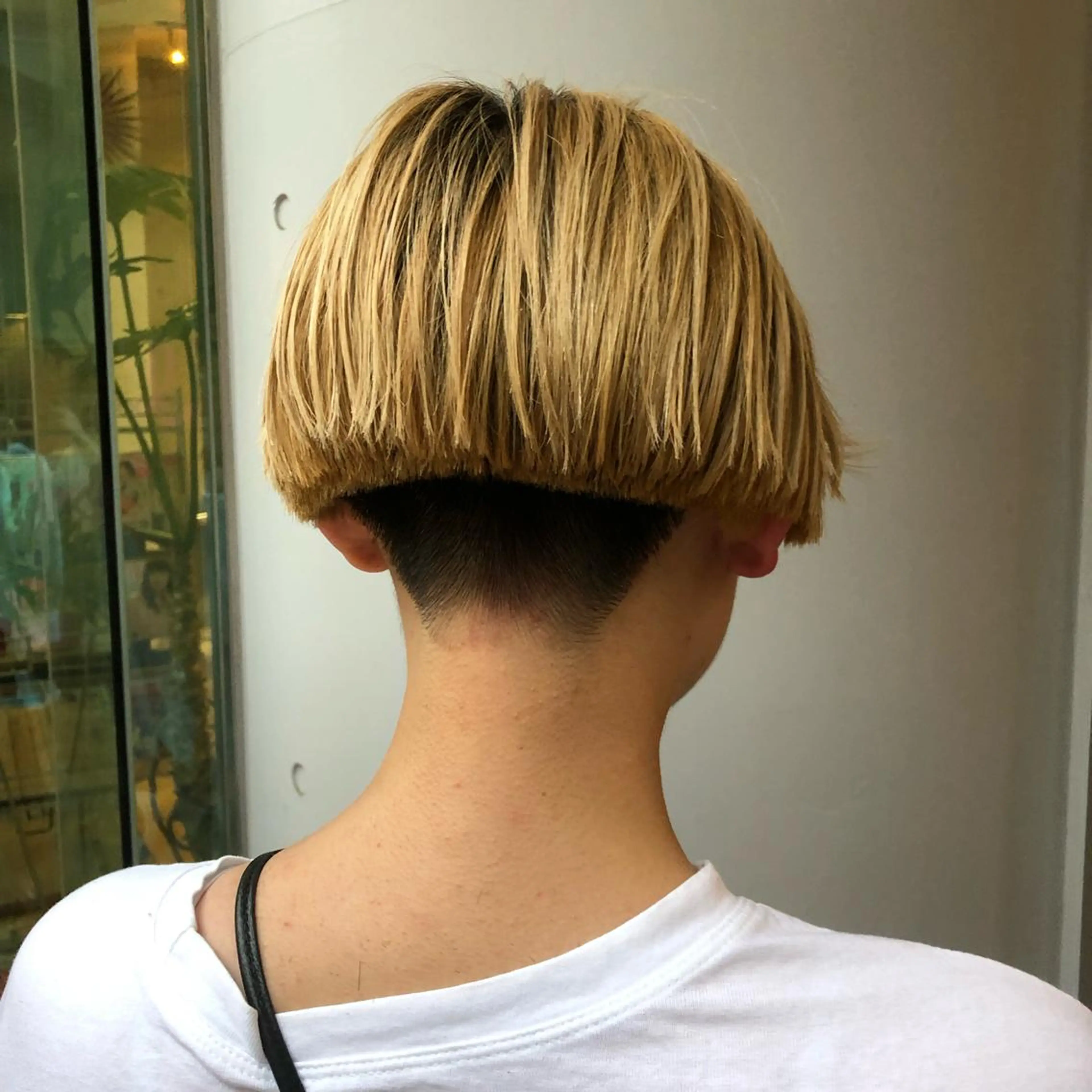 ショート カラー ヘアアレンジ BRUNTJET所属・MAEDA MADOKAのヘアスタイル