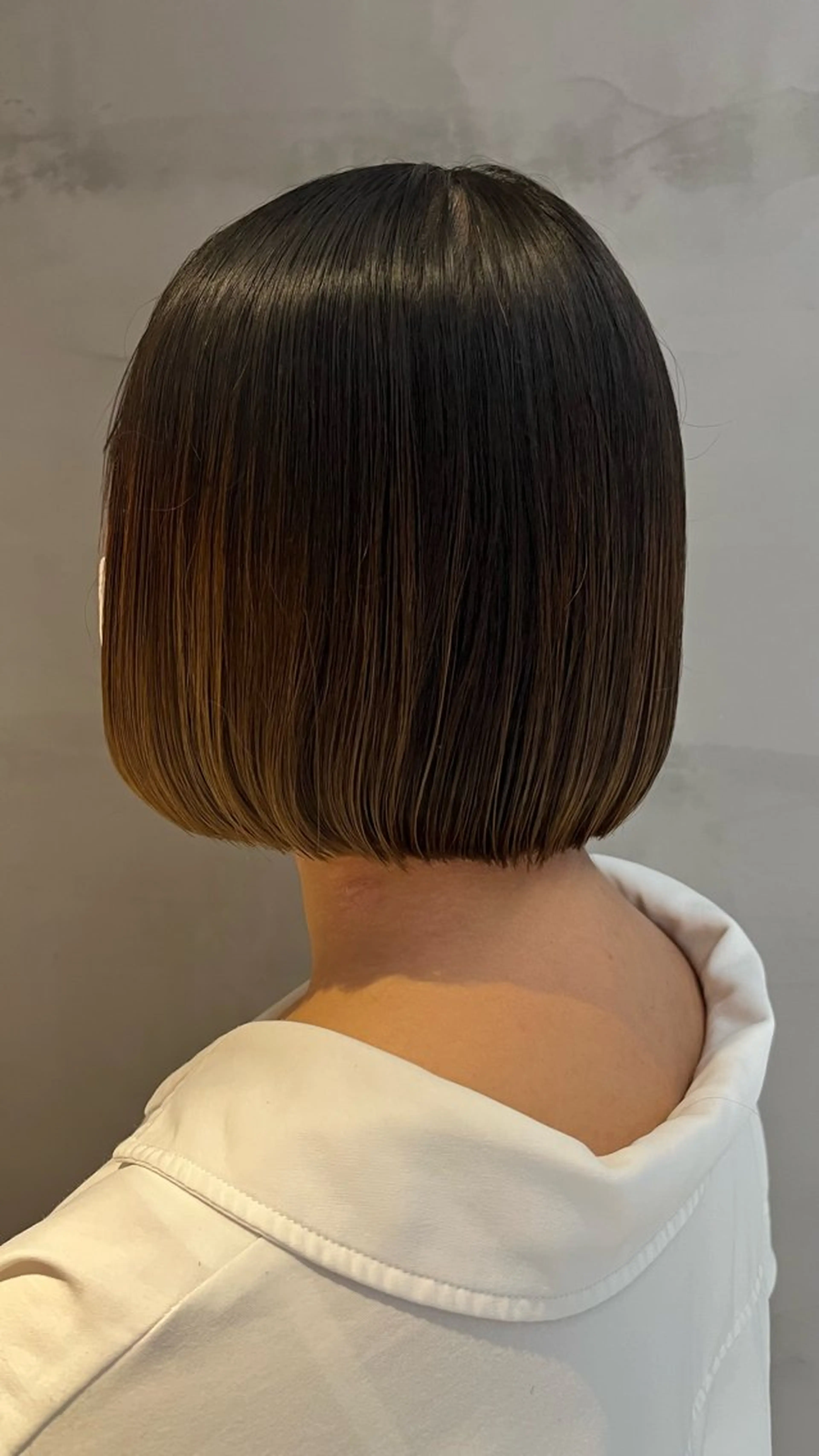 ミディアム 伊佐治 夕芽のヘアスタイル