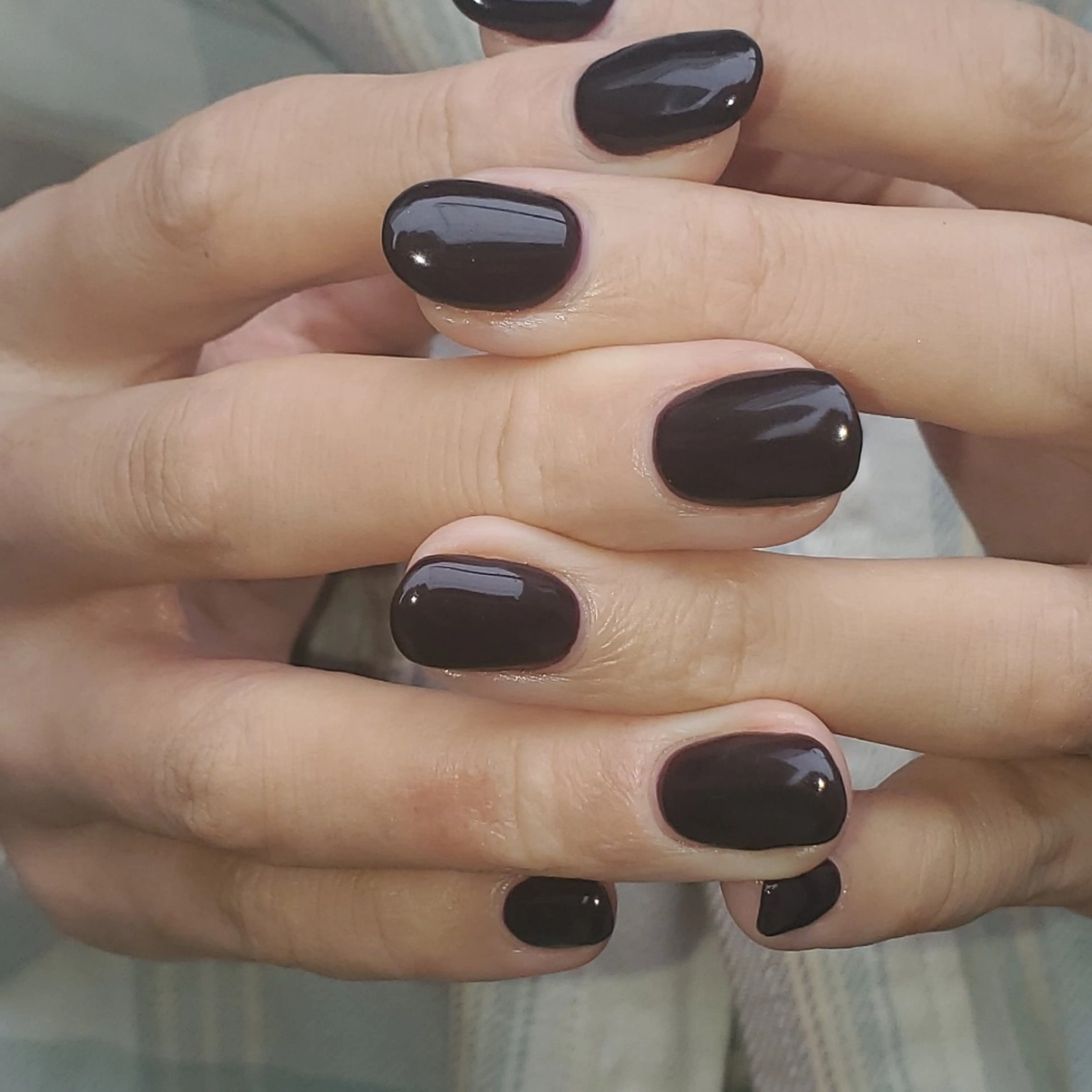 ネイル ワンカラーネイル MOM 原宿店所属・MoM マムネイル原宿のネイルデザイン