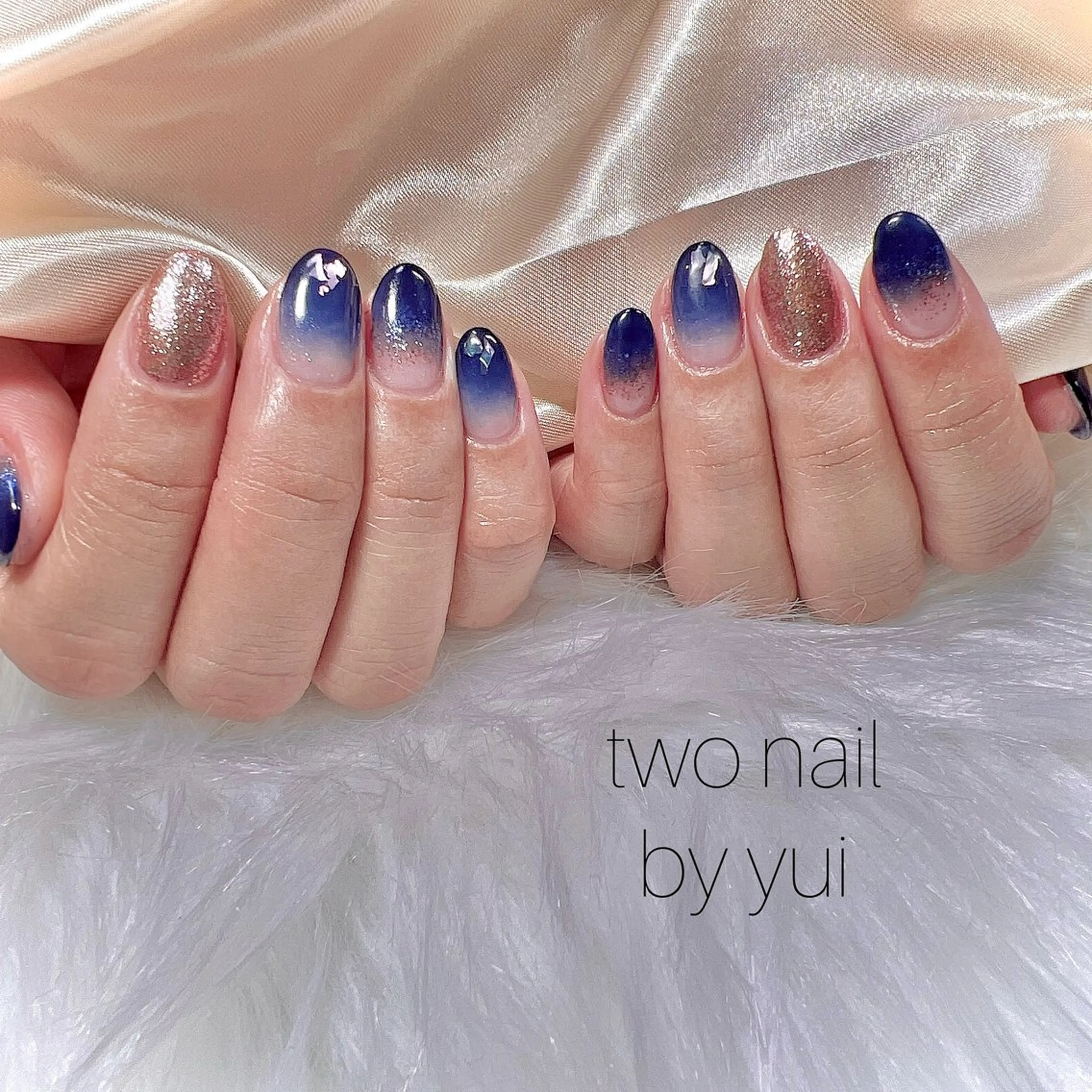 ネイル キラキラネイル ネイルチップ ホワイト ハンドネイル two nailのネイルデザイン