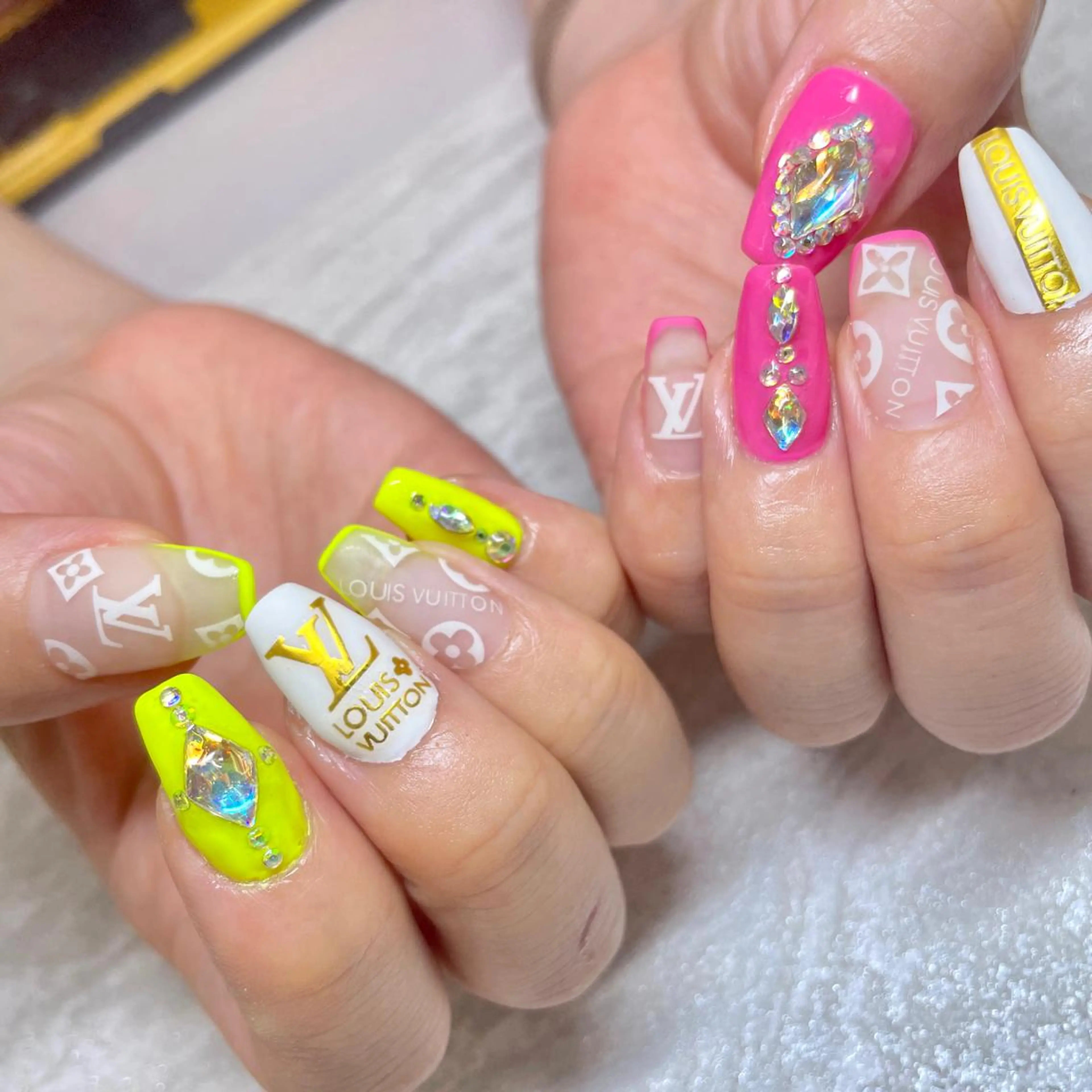 ネイル nail Eclat所属・志賀野 美喜のネイルデザイン