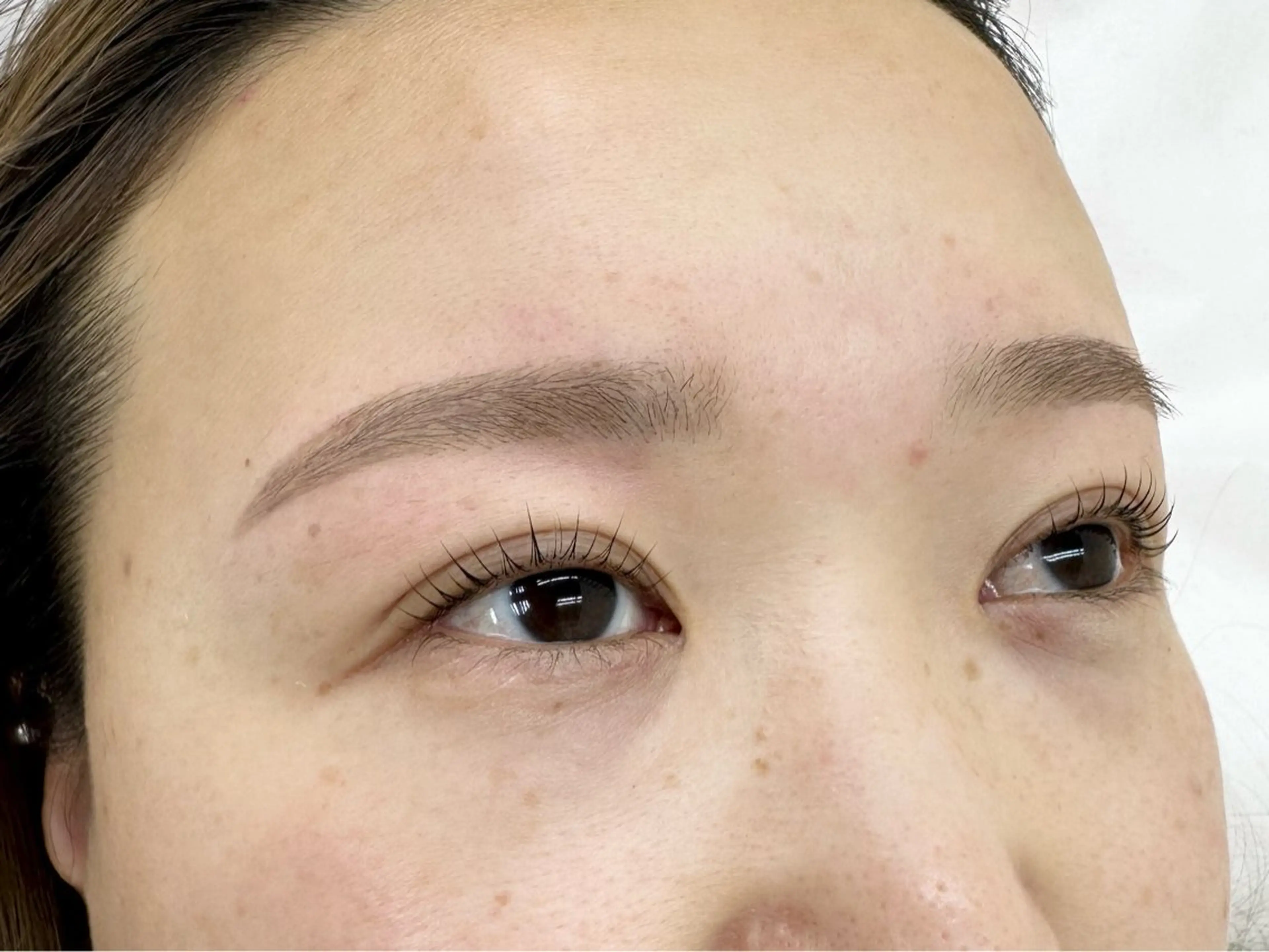 アイブロウ 眉毛ワックス脱毛 EYEIRO サクライのエステ・リラクイメージ