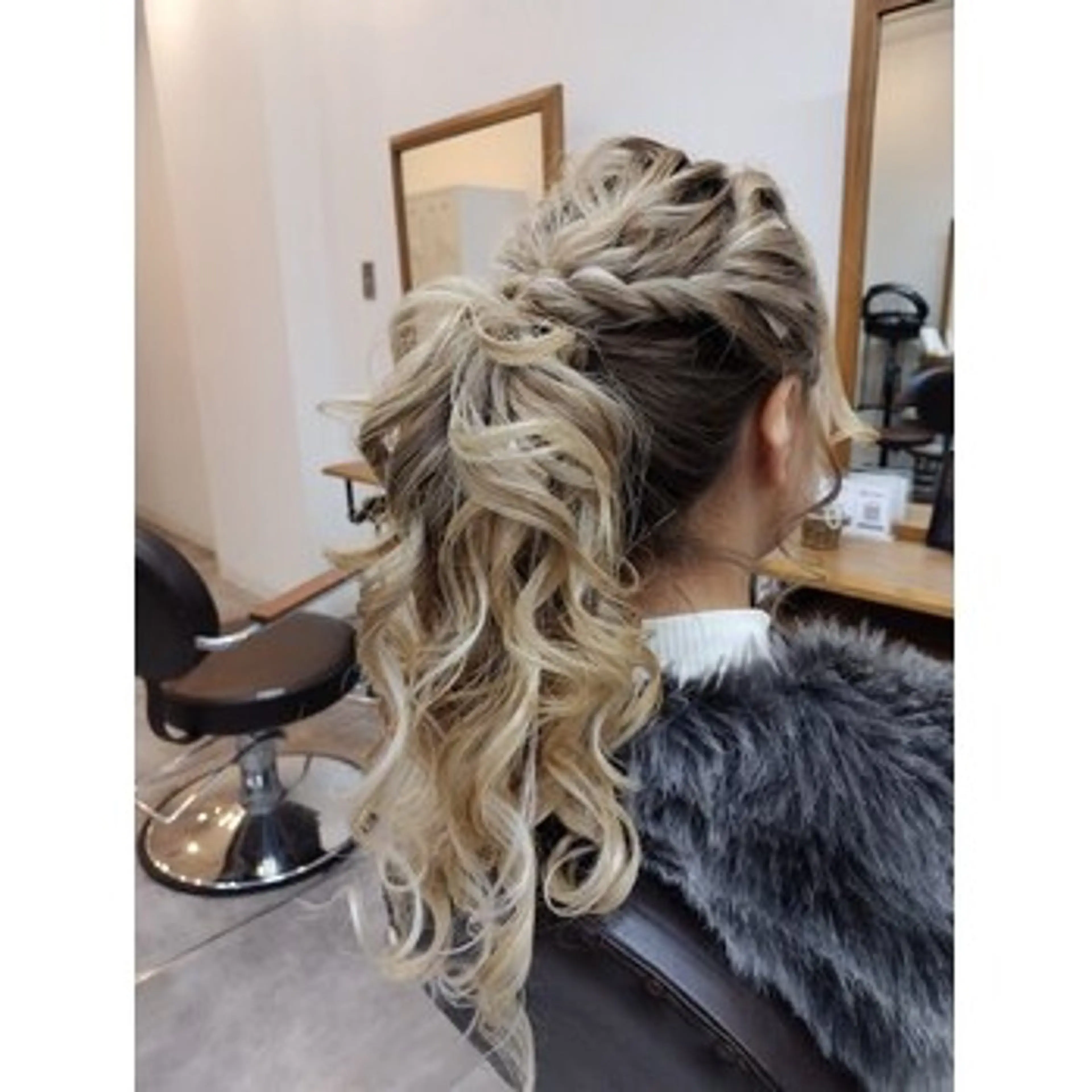 ロング 韓国風ヘア ロング LUXbe博多バスターミナル店所属・澤田 あきのヘアスタイル