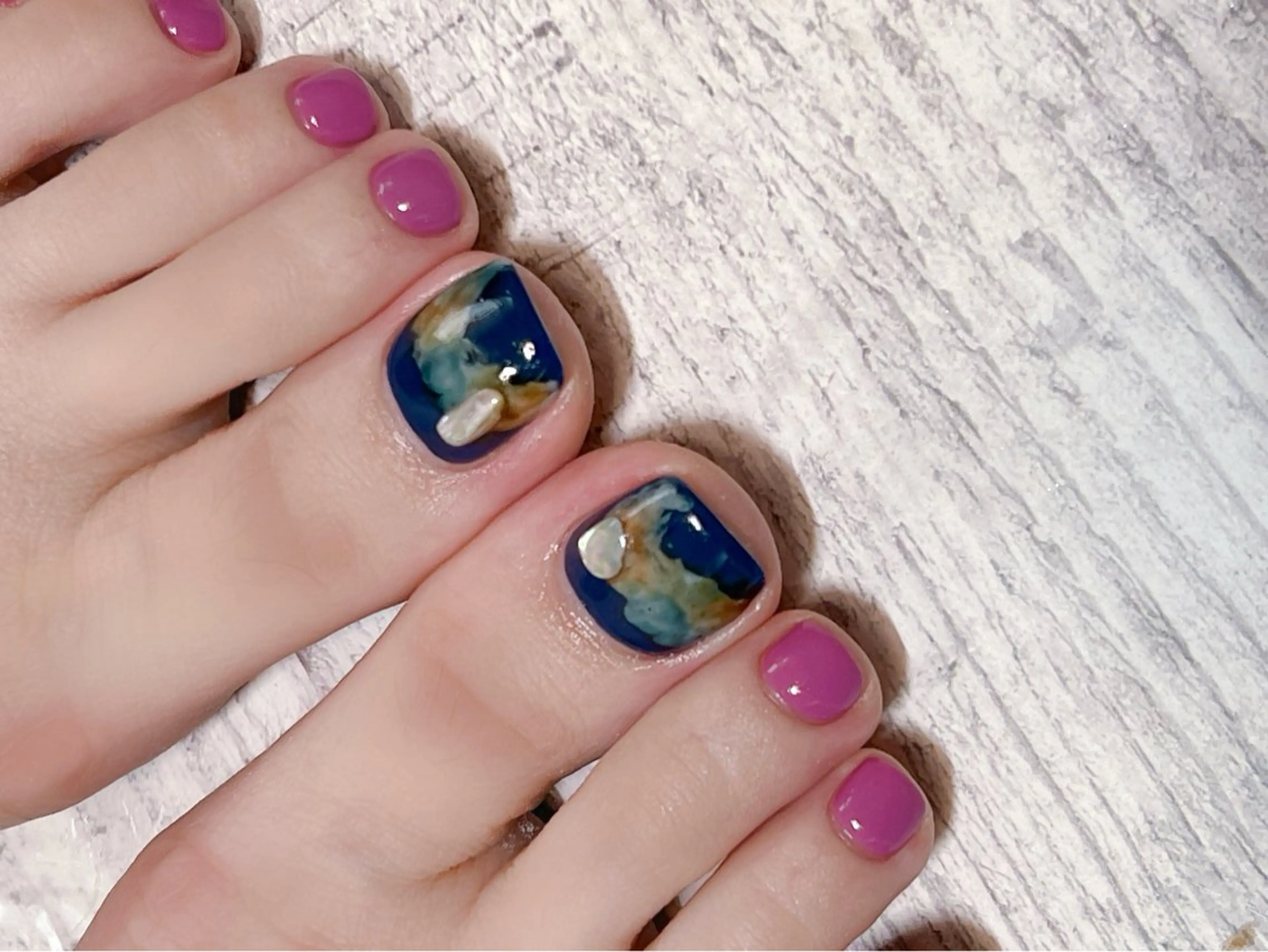 ネイル 個室ネイルサロンDolly  Girl〜ドーリーガール〜所属・DollyGirl KYOKOのネイルデザイン