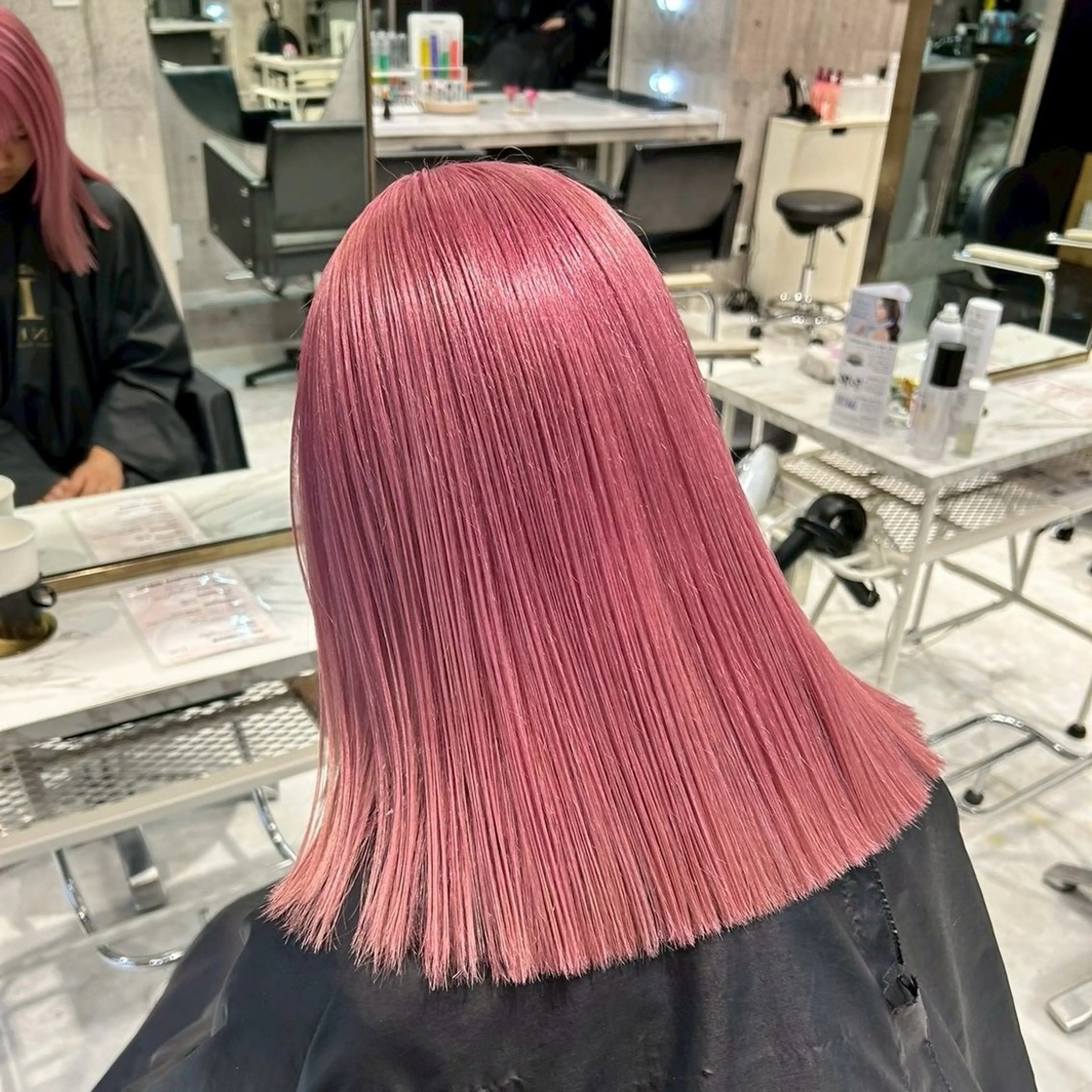 カラー 【🦋ハイトーンリタ ッチ🦋】ENAのヘアスタイル