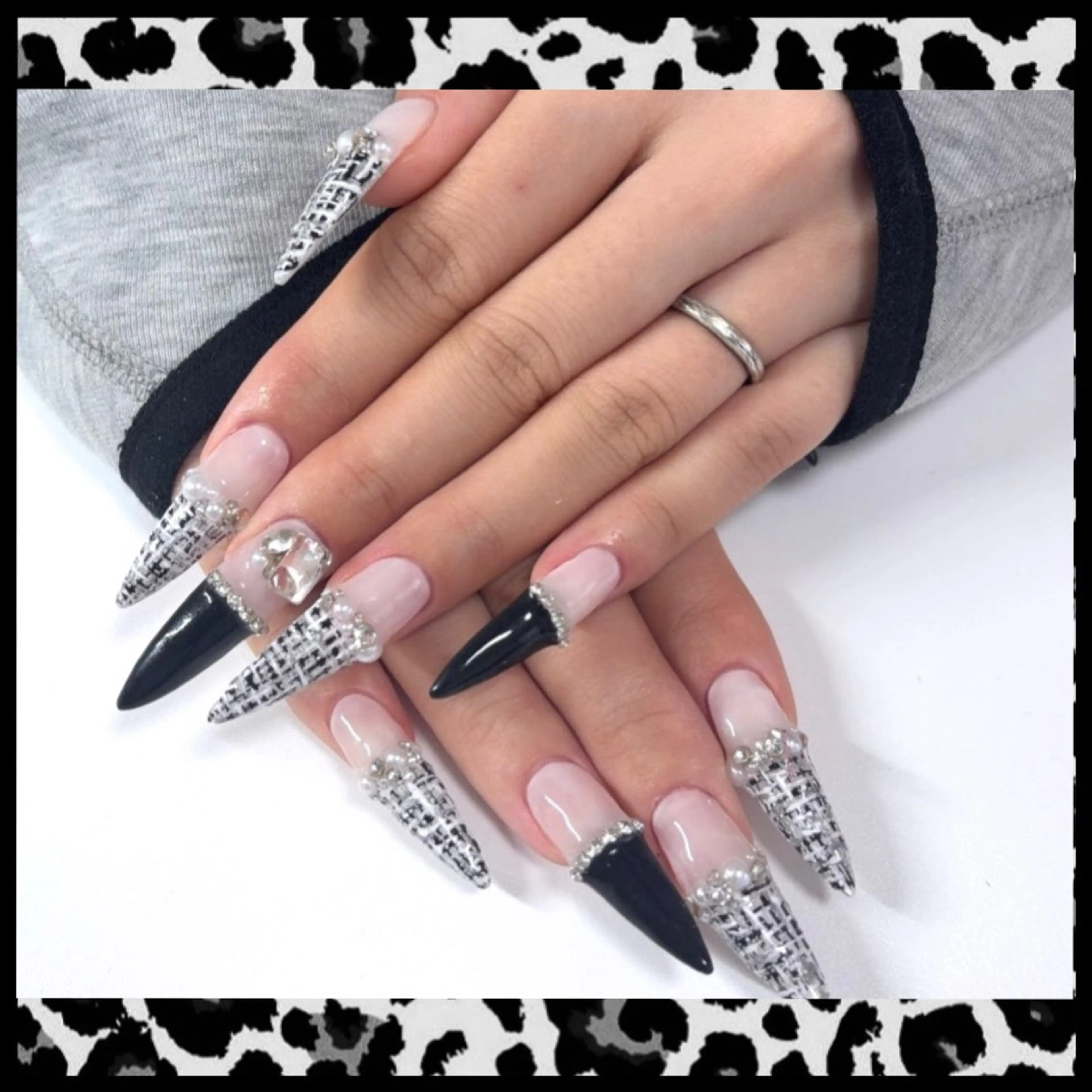 ネイル ハンドネイル 𝑵𝒂𝒊𝒍𝒔𝒂𝒍𝒐𝒏 𝑳𝒊𝒆𝒔𝒆所属・𝐋𝐢𝐞𝐬𝐞 𝐘𝐔𝐈のネイルデザイン