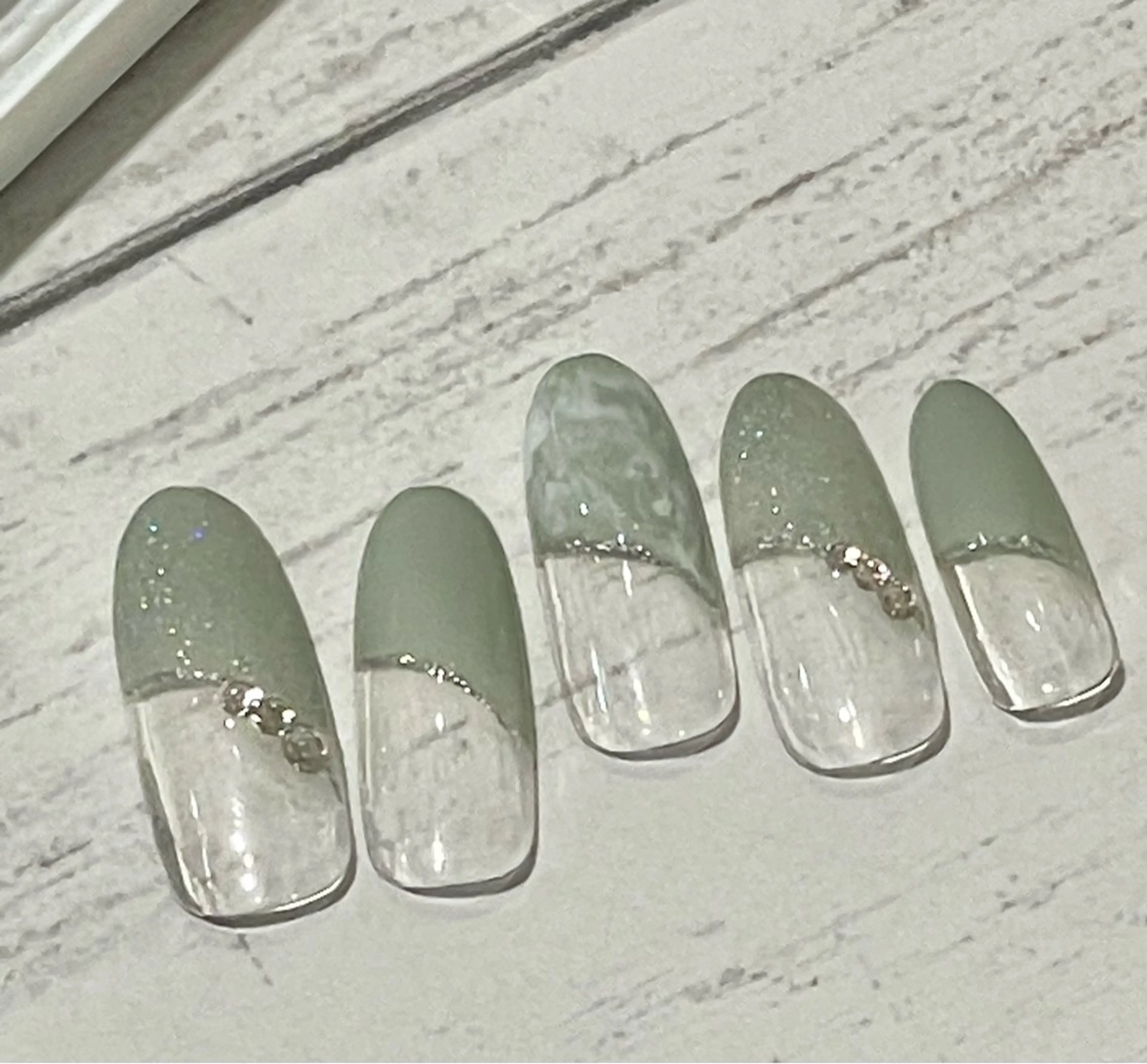 ネイル ハンドネイル 千種区/池下/覚王山 💐YURIのネイルデザイン