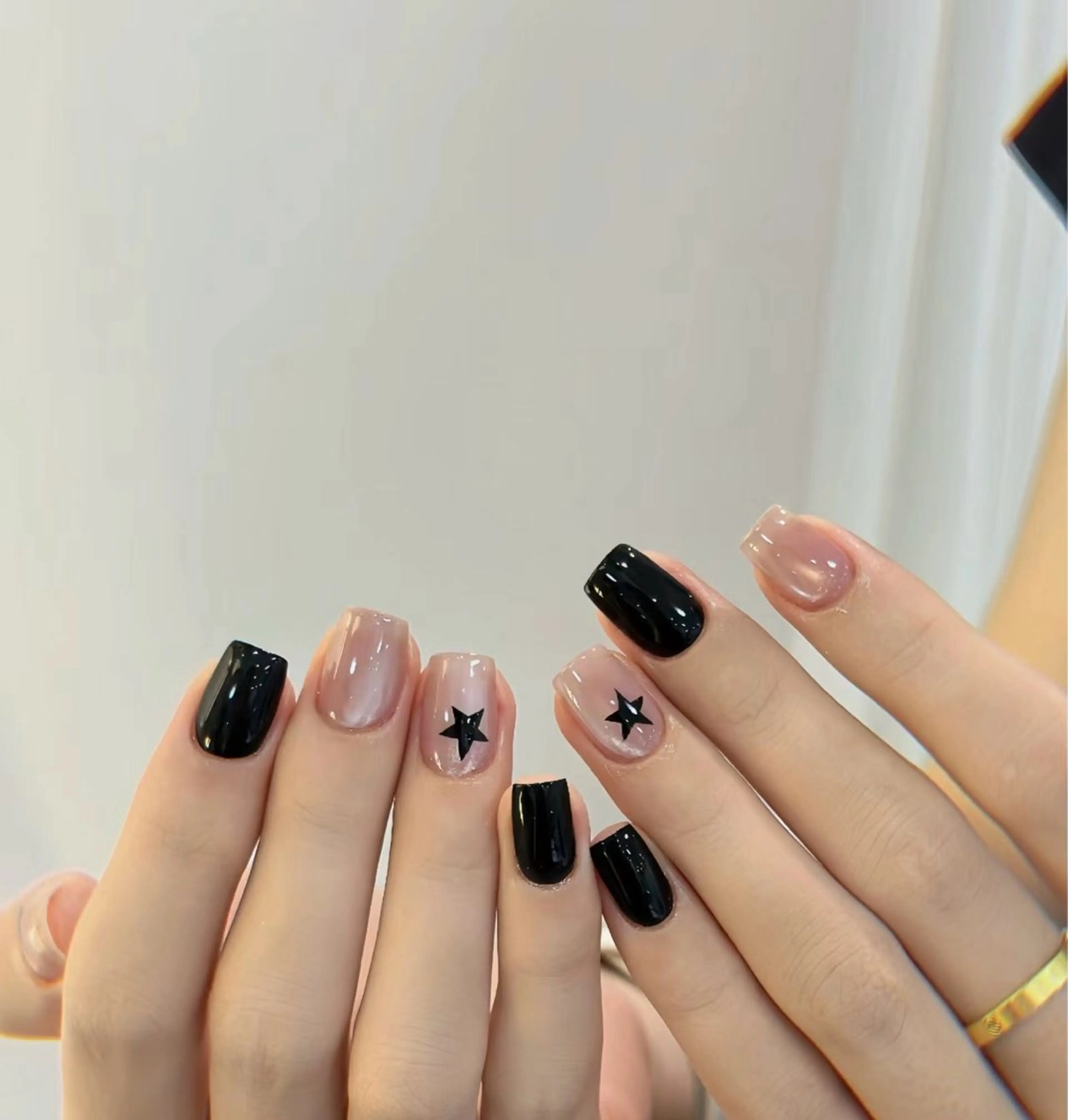 ネイル マグネットネイル オフィスネイル ワンカラーネイル シンプルネイル BabyYouMi nailのネイルデザイン