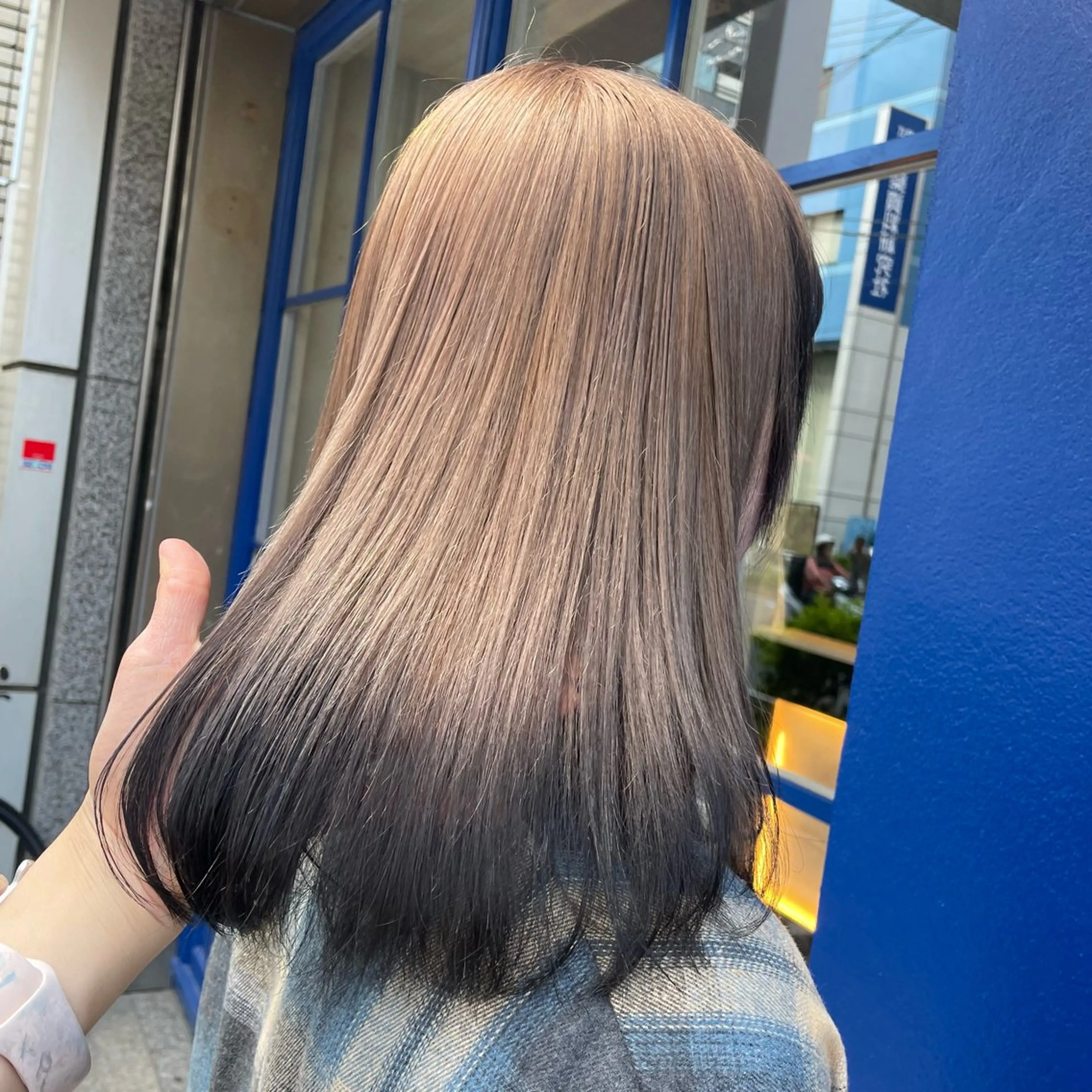 セミロング ヘアカラー 🫧艶髪/ブリーチ 🐳honami🫧のヘアスタイル