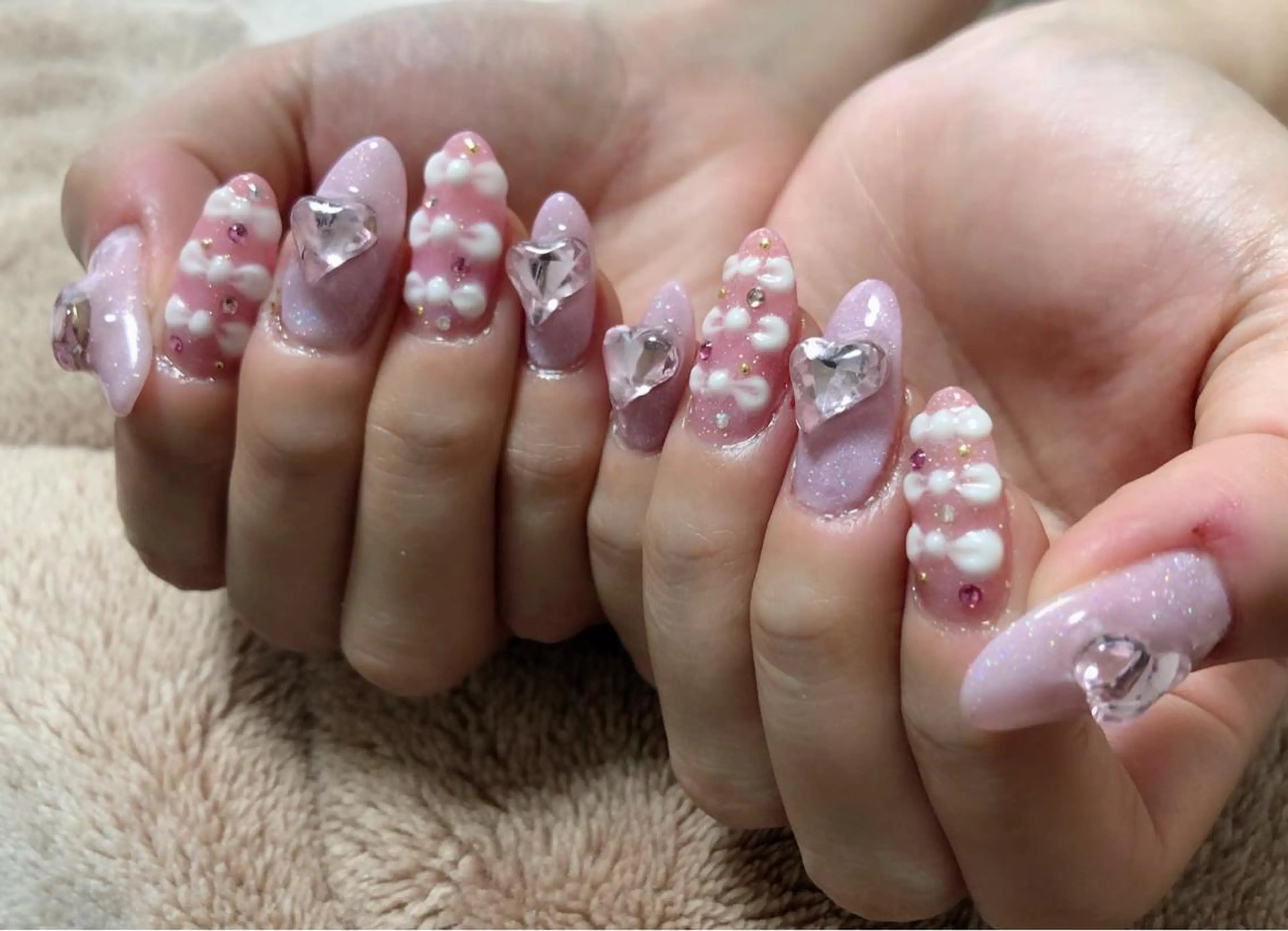 ネイル ストーンネイル ハンドネイル t. yoshizawaのネイルデザイン