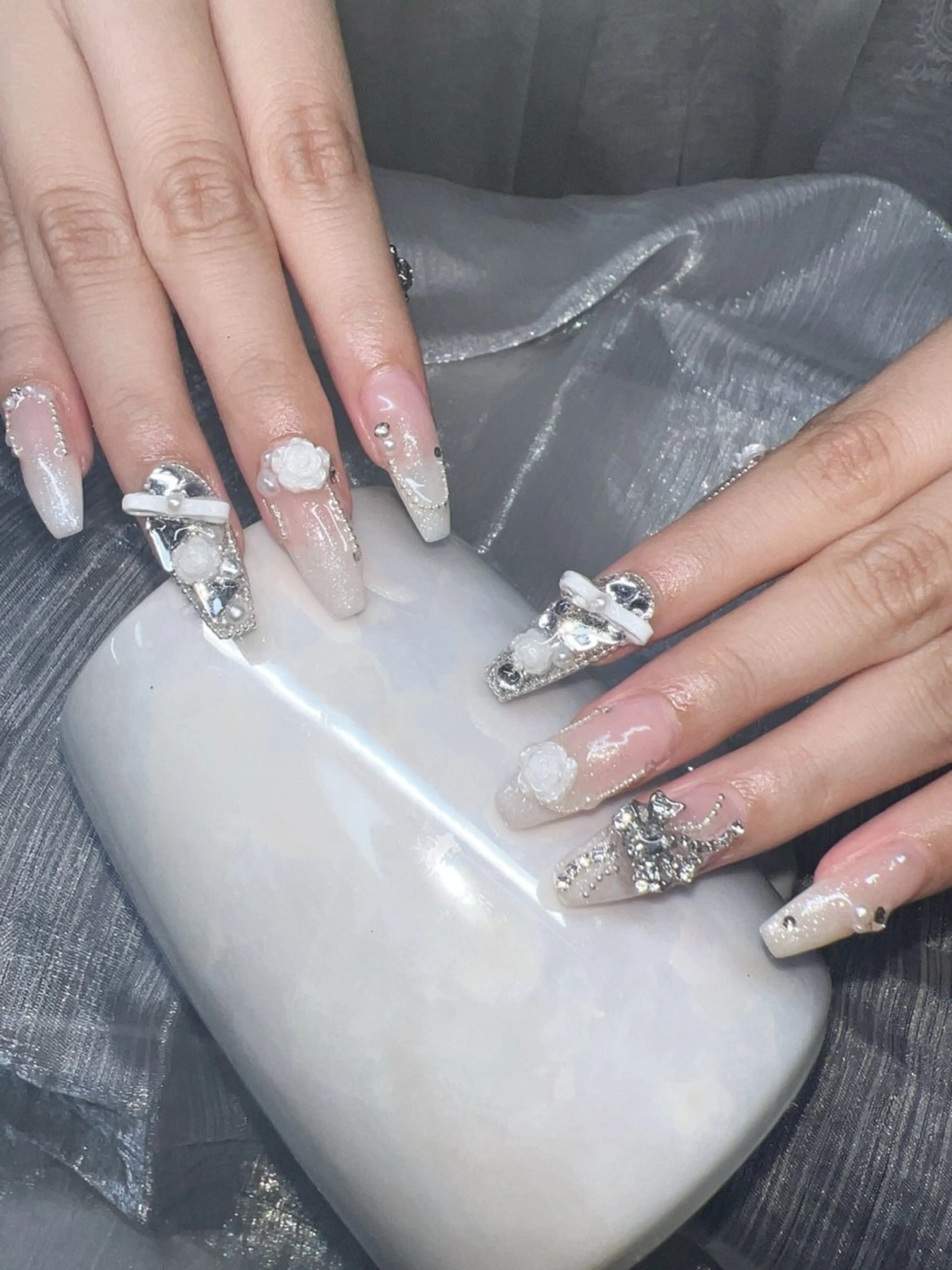 ネイル Lee Nailsのネイルデザイン