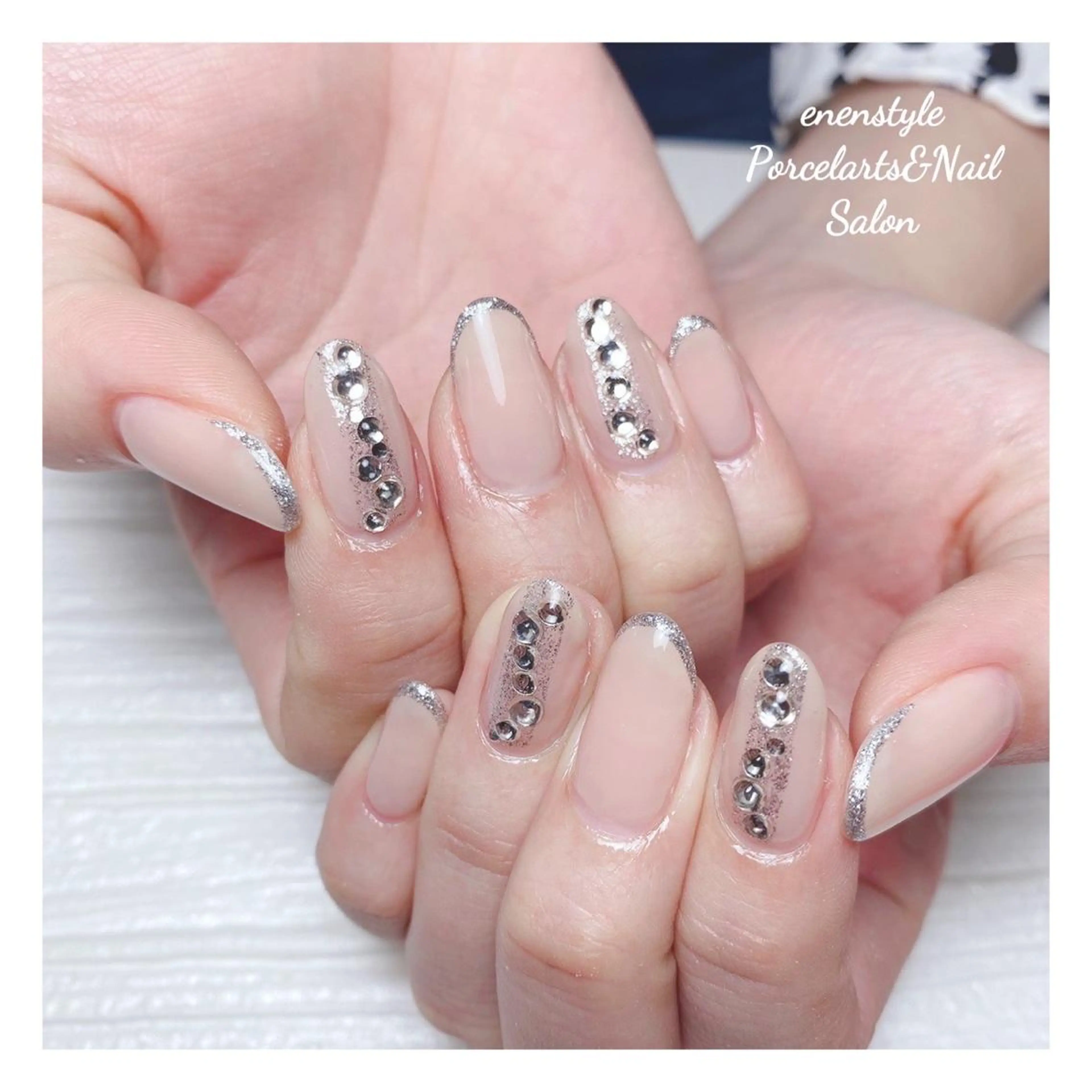 ミディアム ネイル 👑enen style👑のネイルデザイン