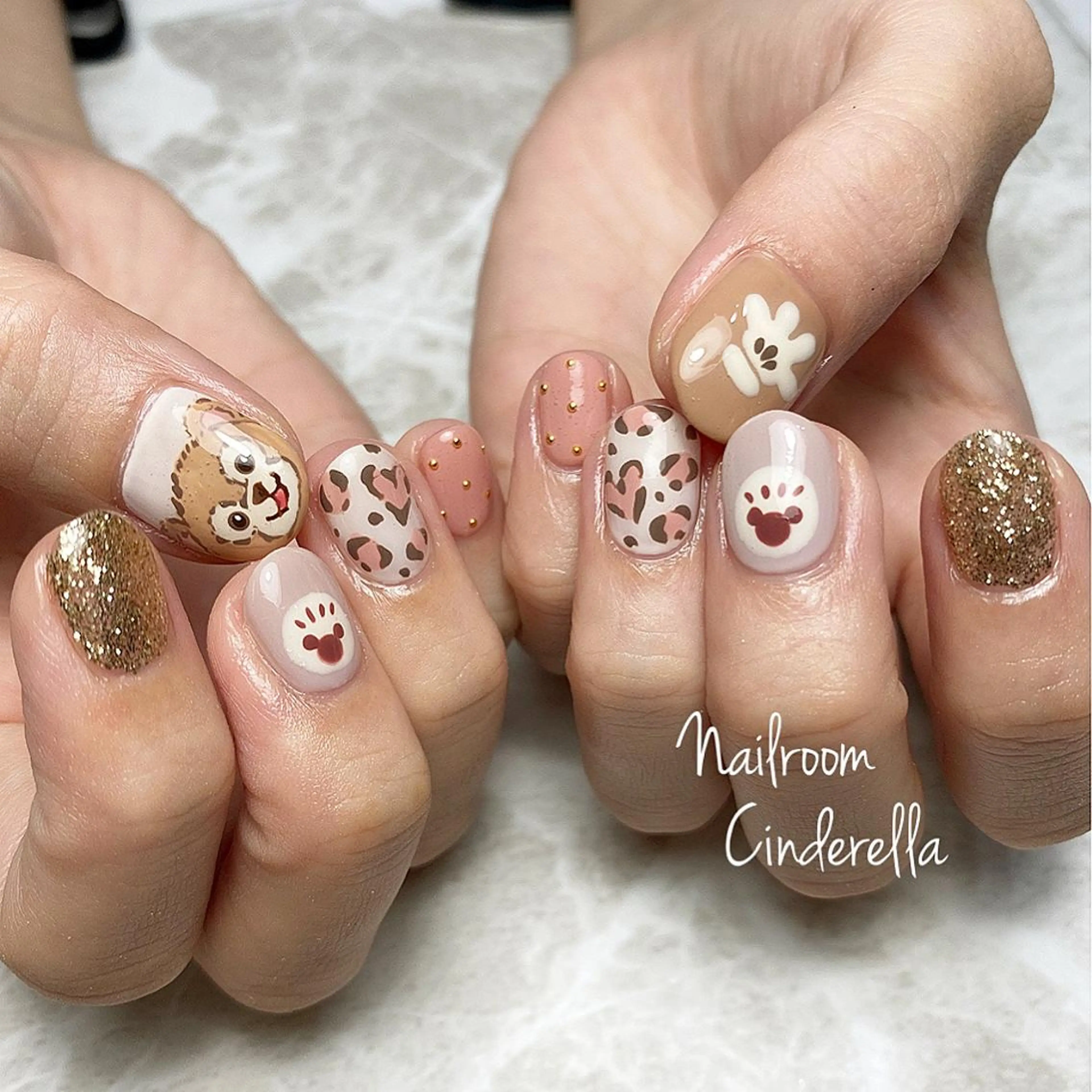 ネイル アートネイル Nailroom. Cinderellaのネイルデザイン