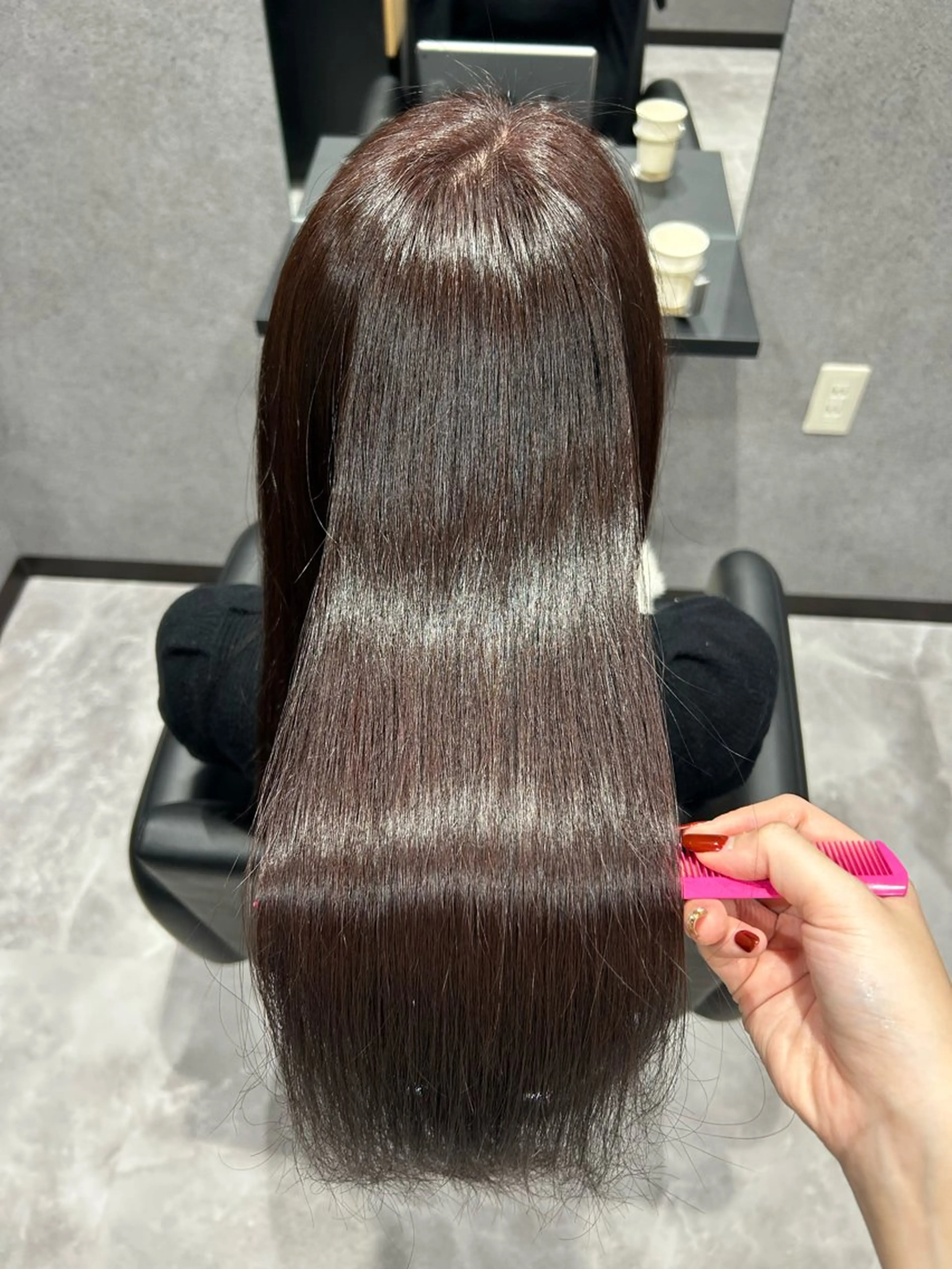 ロング カラー 佐野 彩音のヘアスタイル