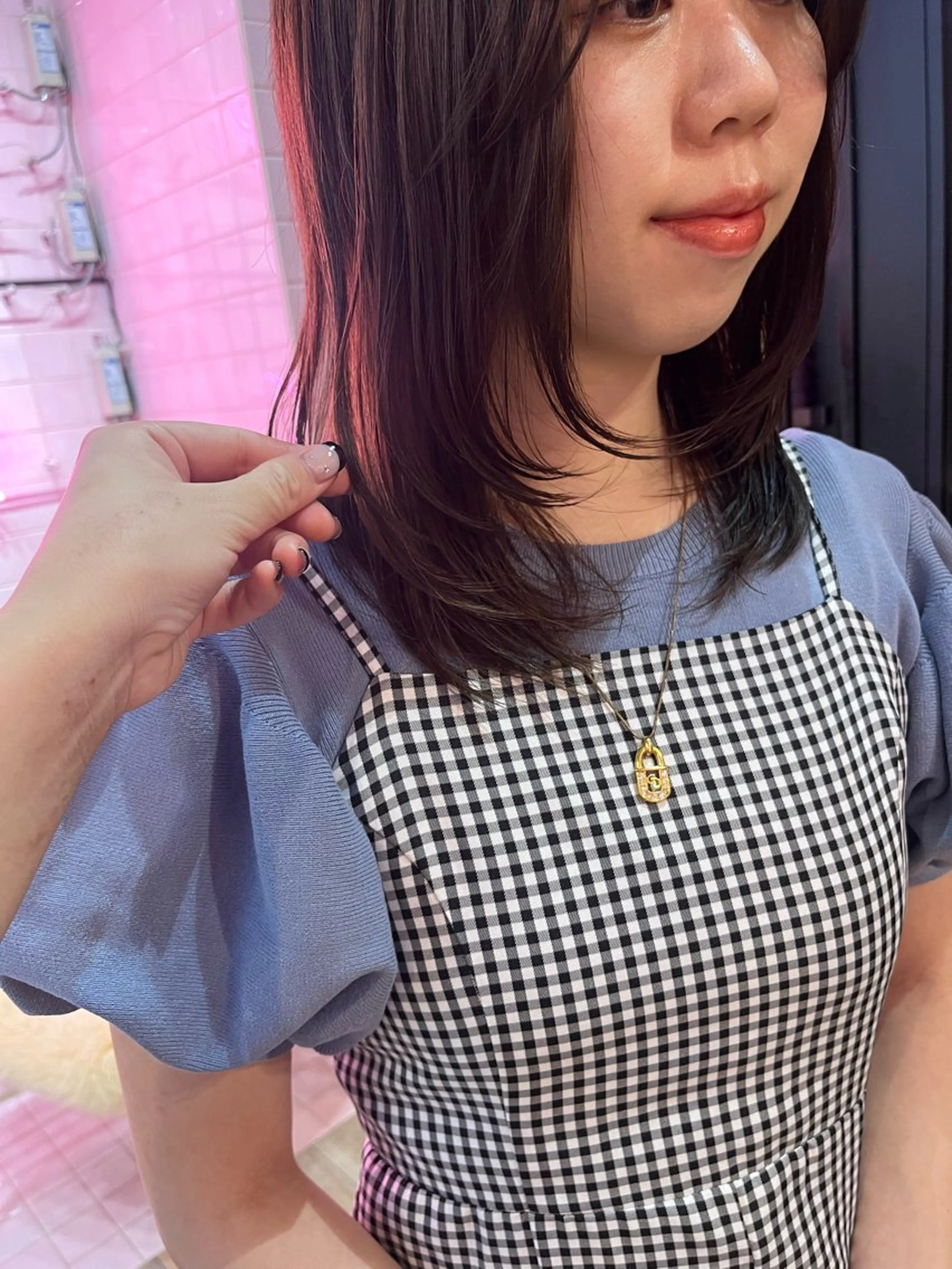 ミディアム カラー 艶感透明感カラー🤍 hinaのヘアスタイル