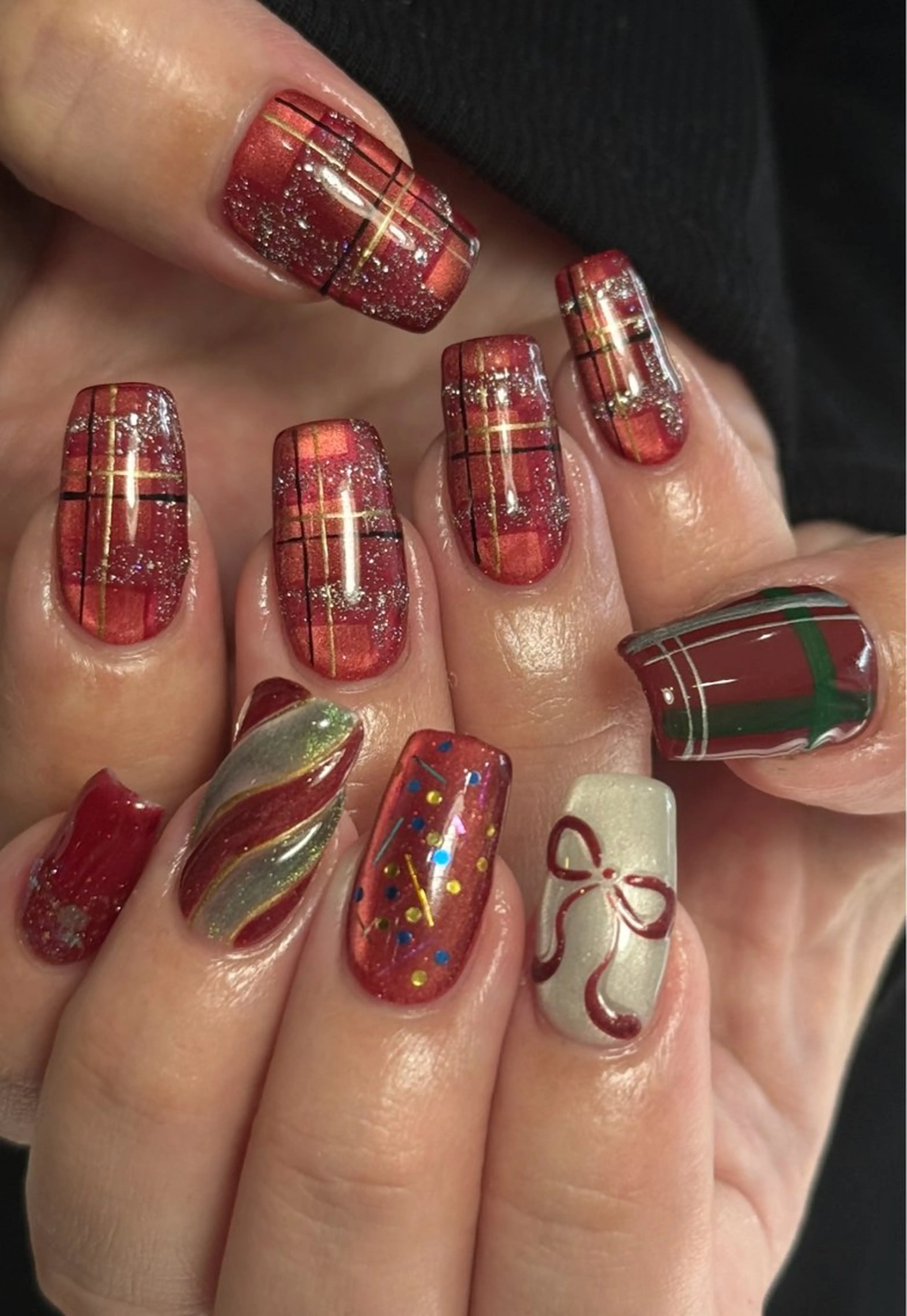 ネイル neouv所属・NEOUV_ mikuのネイルデザイン