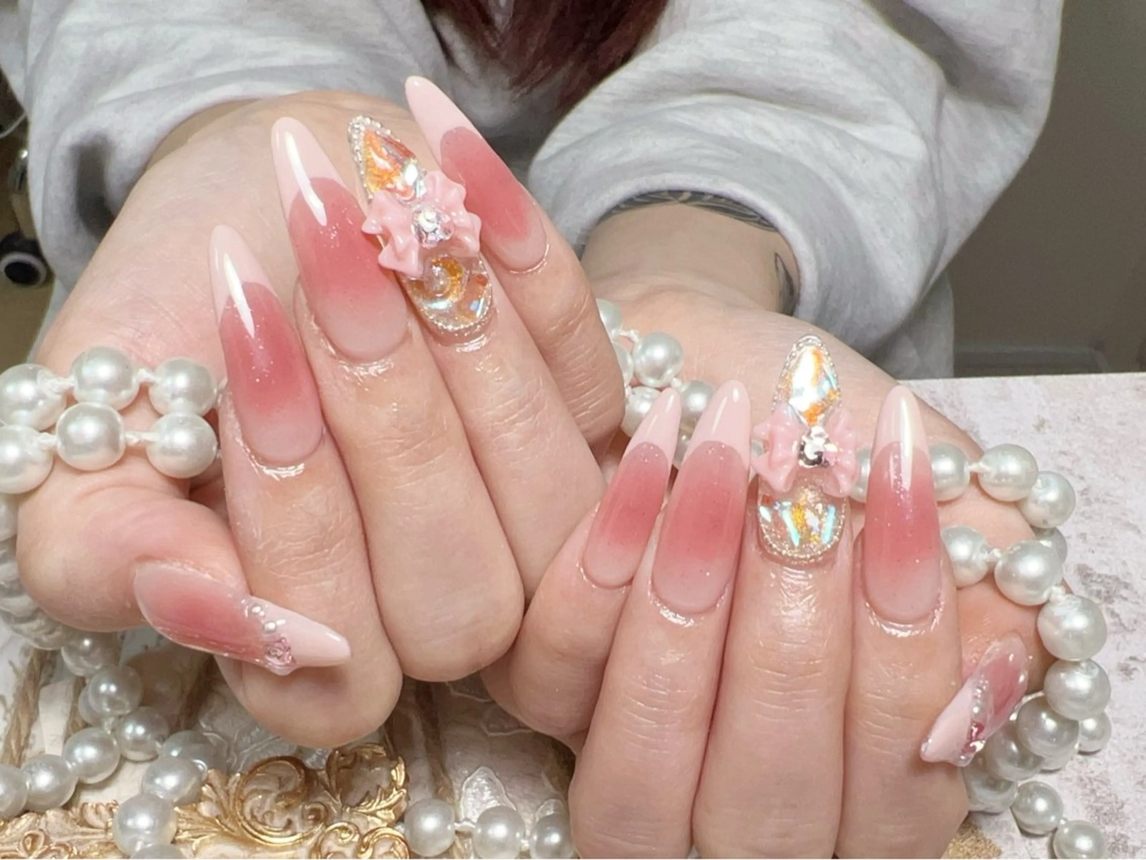 ネイル MOA NAIL所属・MoaNail🫶 Yoshiのネイルデザイン