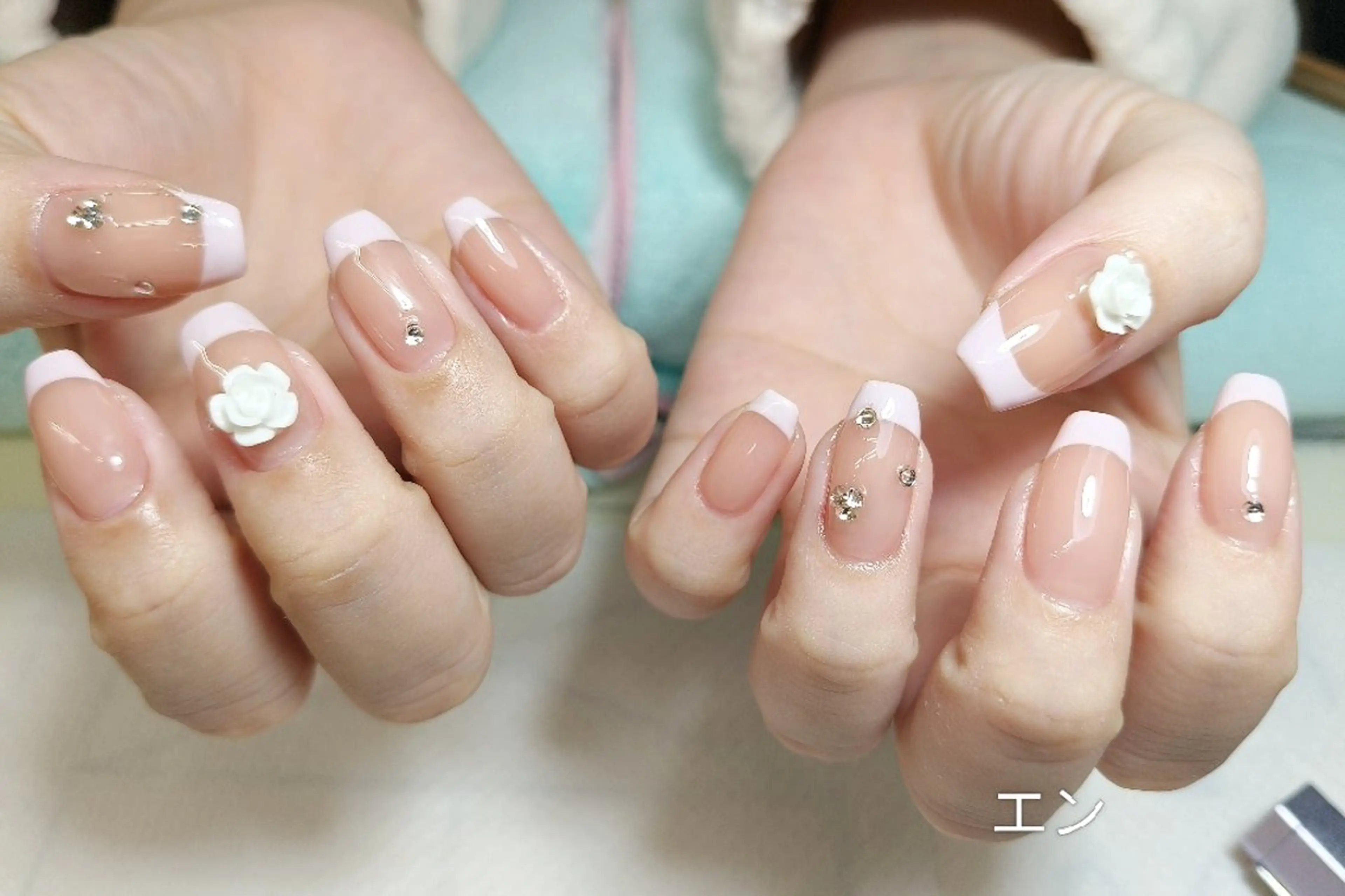 ネイル フレンチネイル ハンドネイル エ ンのネイルデザイン