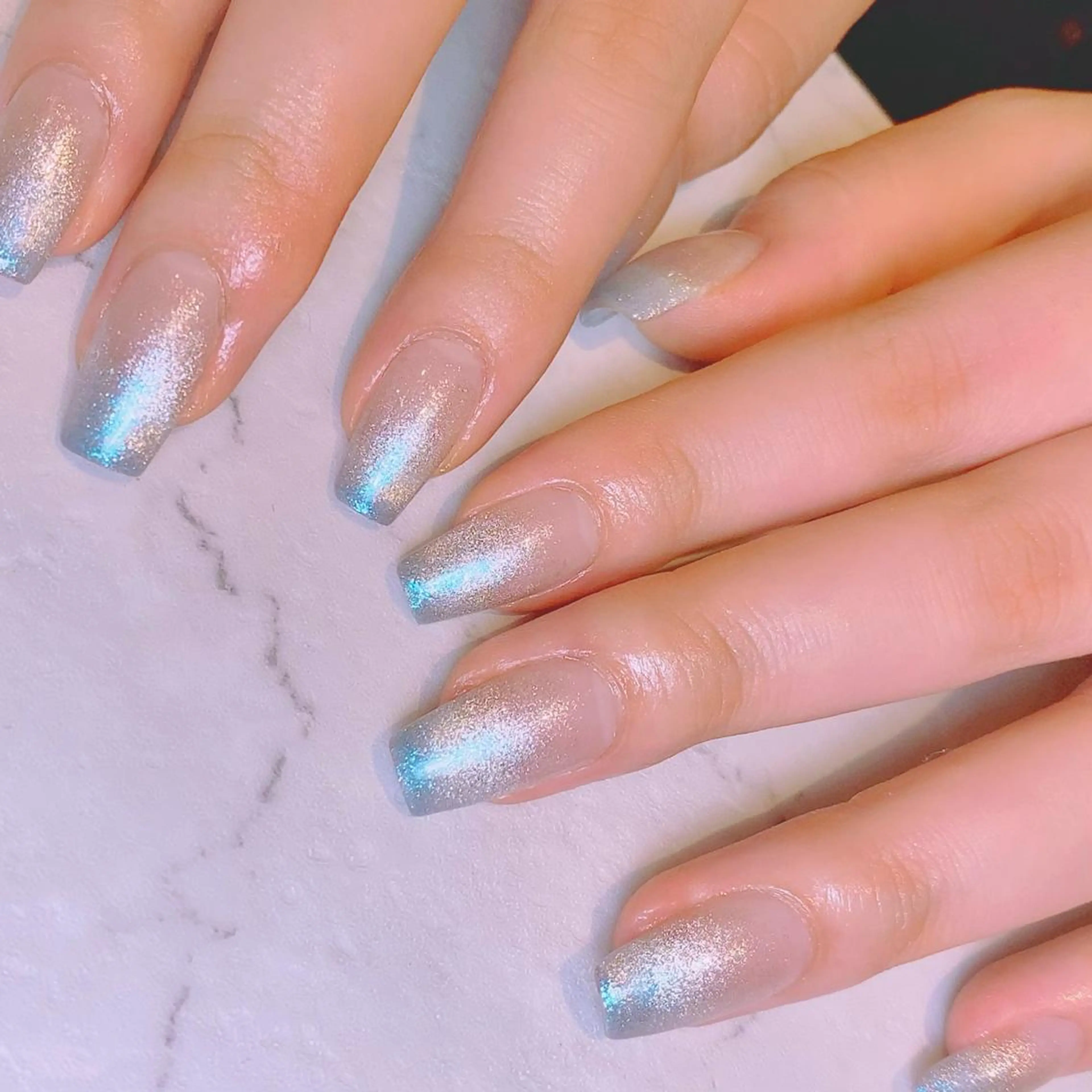 ネイル ジェルネイル グラデーション ハードジェル マグネットネイル スカルプネイル プライベートサロン Rのネイルデザイン