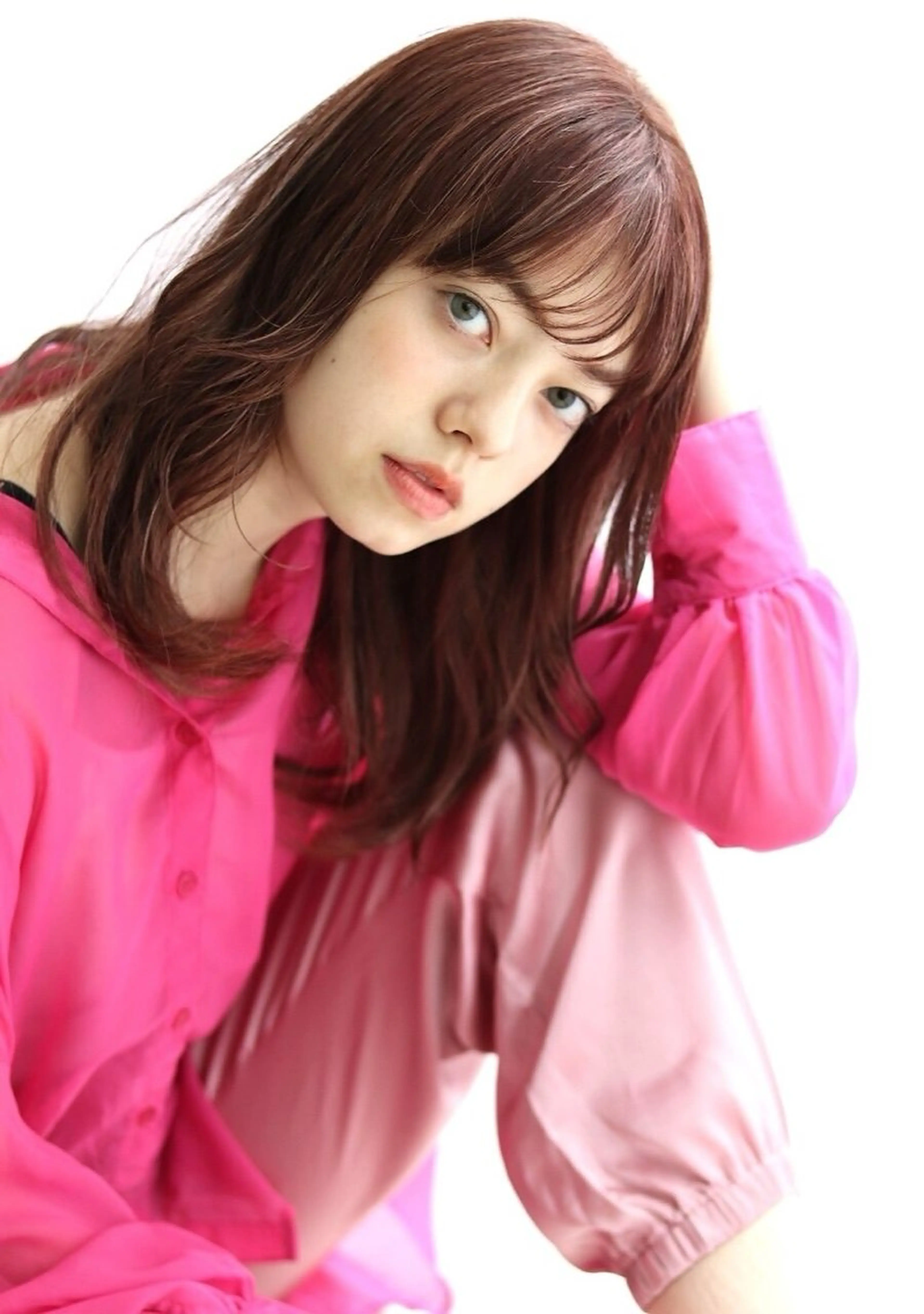 セミロング カット パーマ 林 美里のヘアスタイル