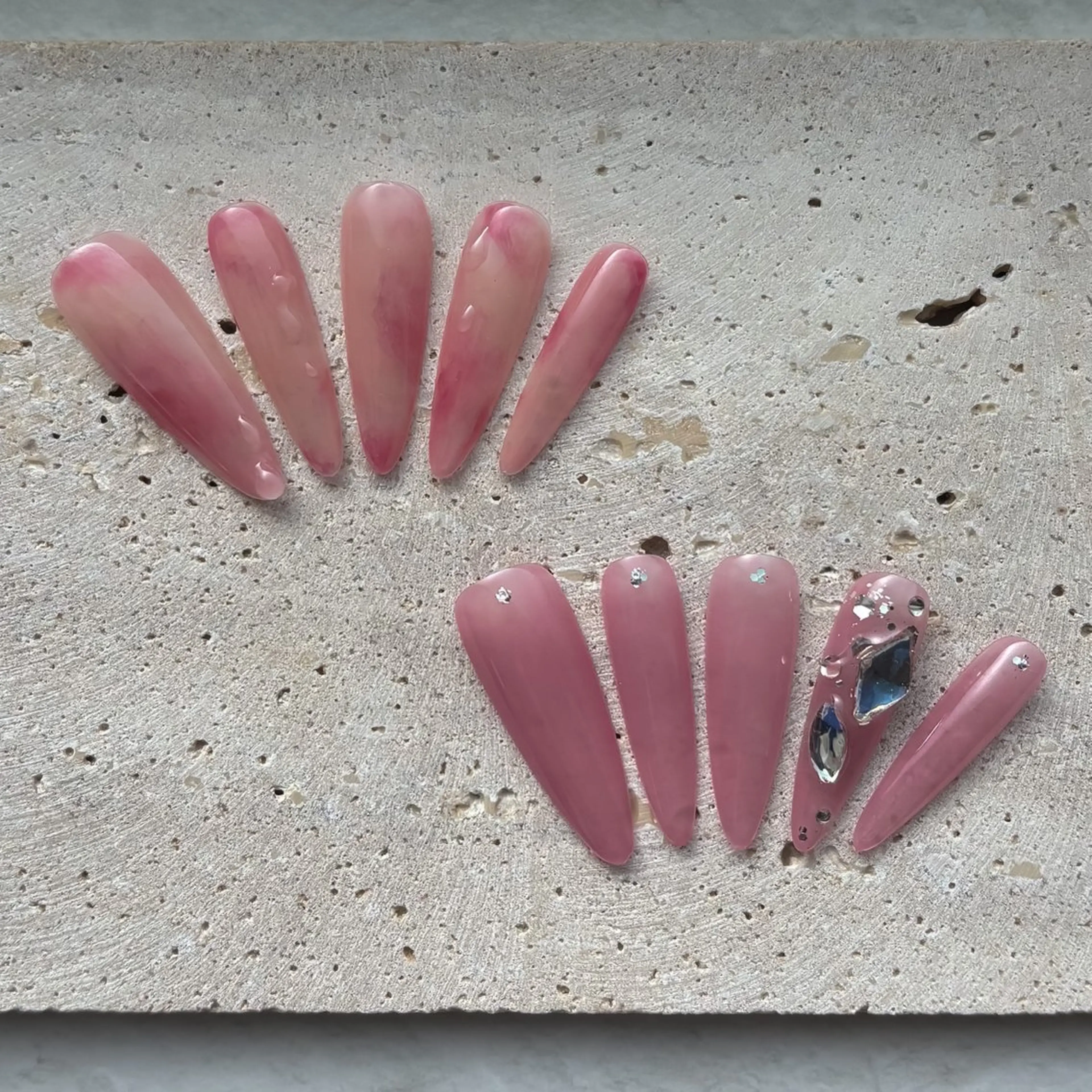 ネイル マグネットネイル ニュアンスネイル ワンホンネイル ハンドネイル zuki🌔nail ┆堺筋本町・心斎橋のネイルデザイン