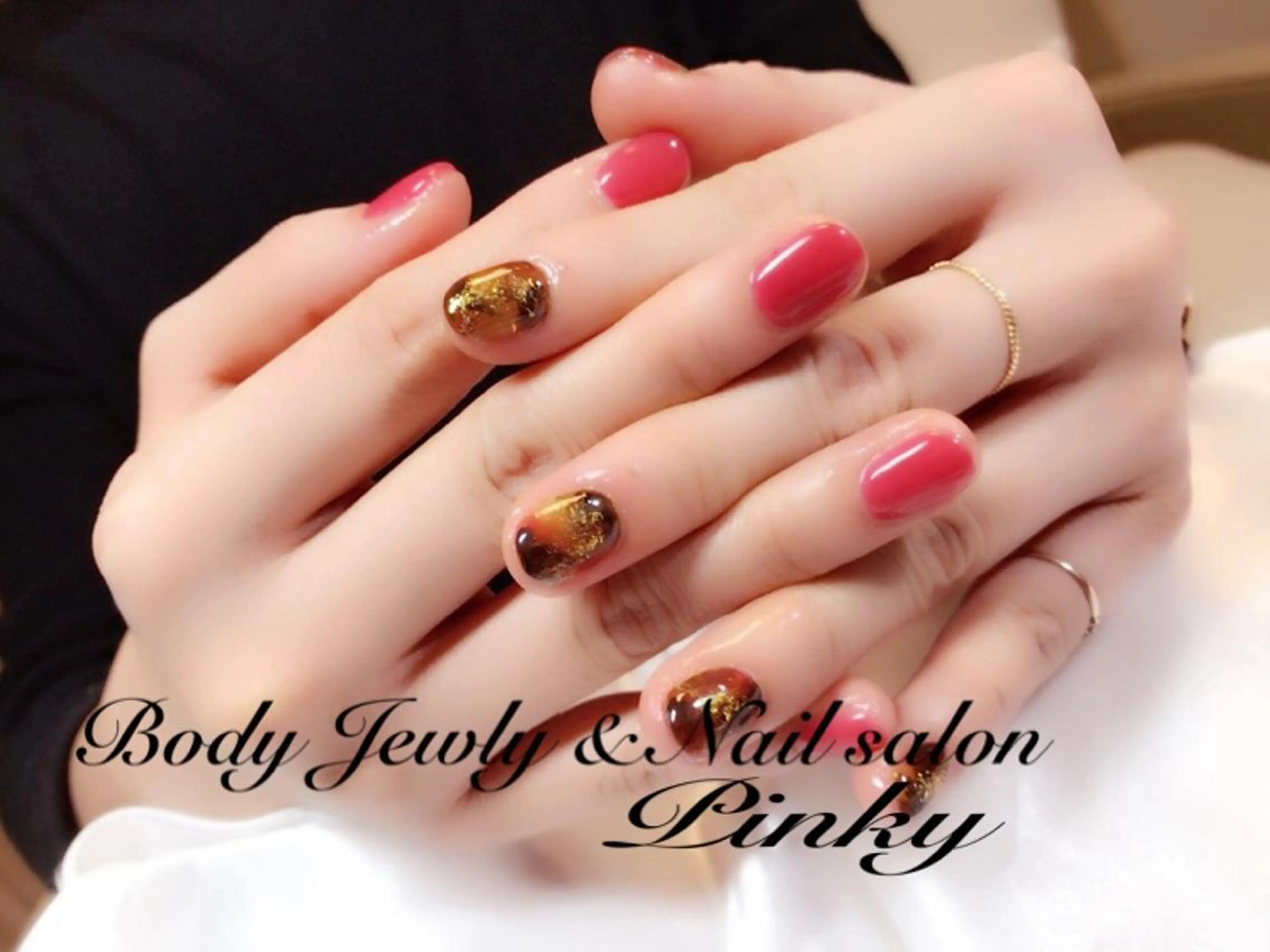 ネイル べっ甲ネイル ワンカラーネイル 赤色 高野 祐紀のネイルデザイン