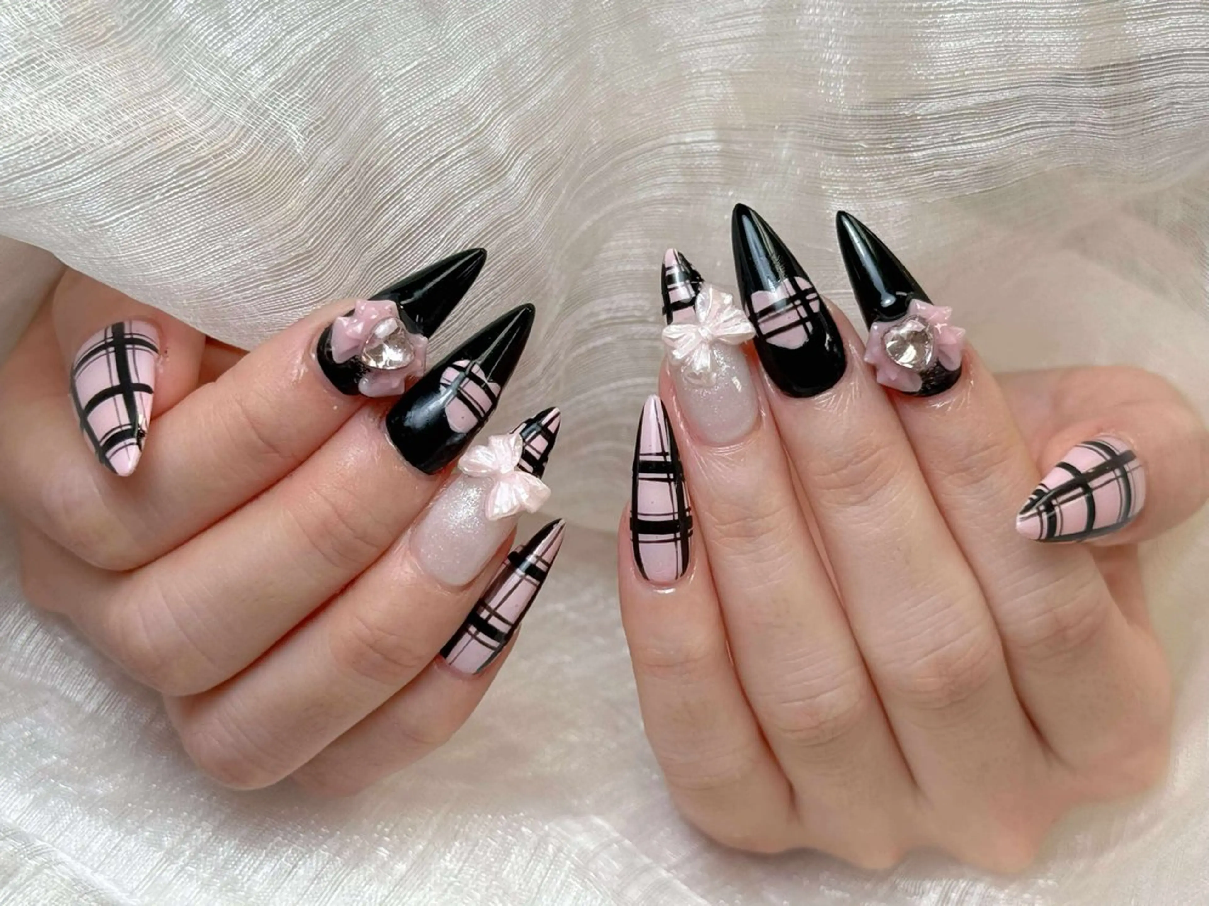 ネイル アートネイル 成人式 ジェルネイル ニュアンスネイル 夏ネイル ハンドネイル Jenn Nail Salonのネイルデザイン