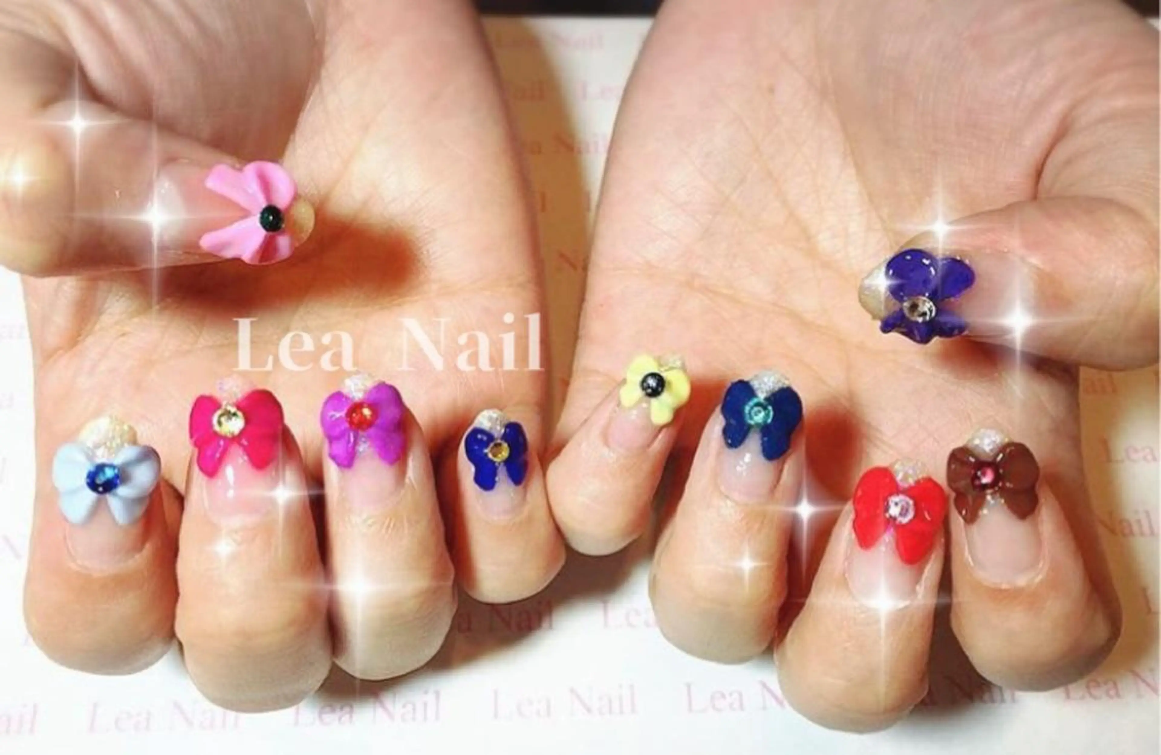 ネイル アートネイル リボン Lea Nailのネイルデザイン