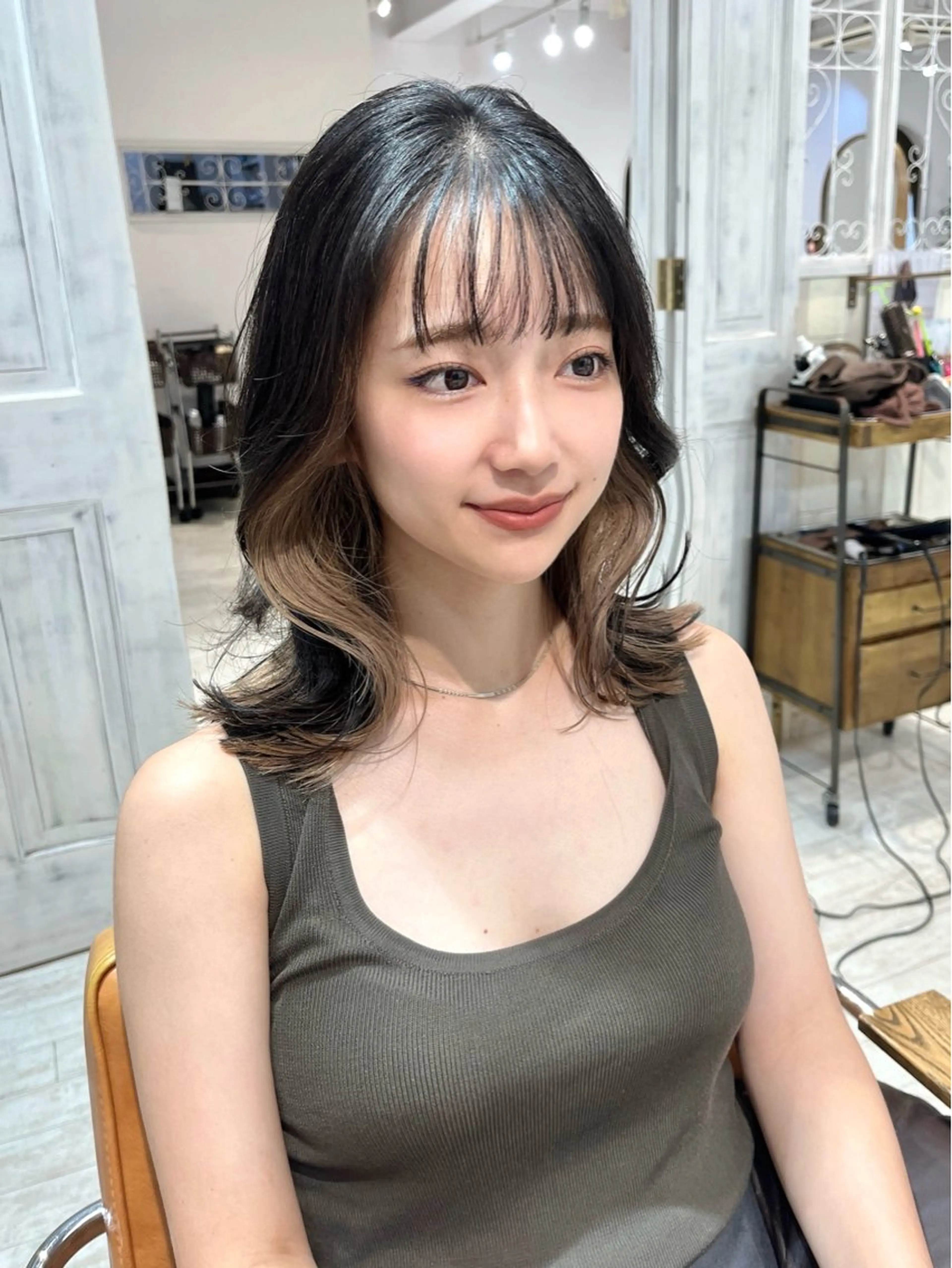 セミロング カラー パーマ ヘアアレンジ 透明感カラー グレージュ くびれヘア 韓国風ヘア 似合わせカット カット ヘアカラー トリートメント レイヤーカット ✨️進藤ひかりのヘアスタイル
